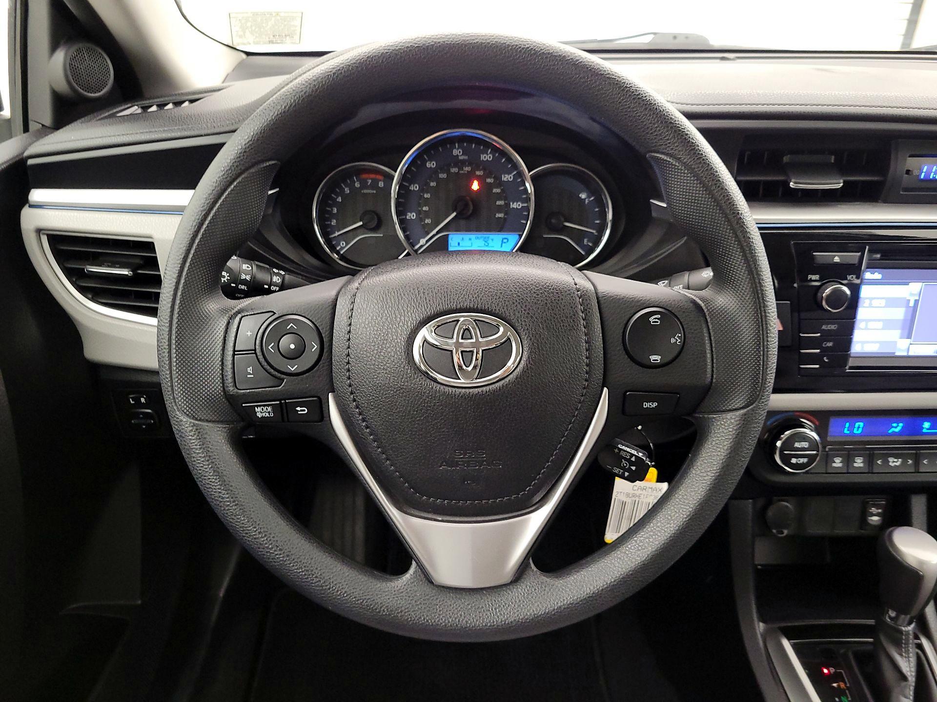Thumbnail: 2015 Toyota Corolla - 10