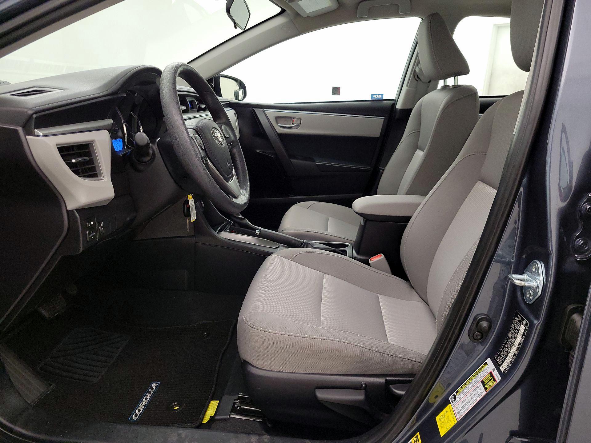 Thumbnail: 2015 Toyota Corolla - 11