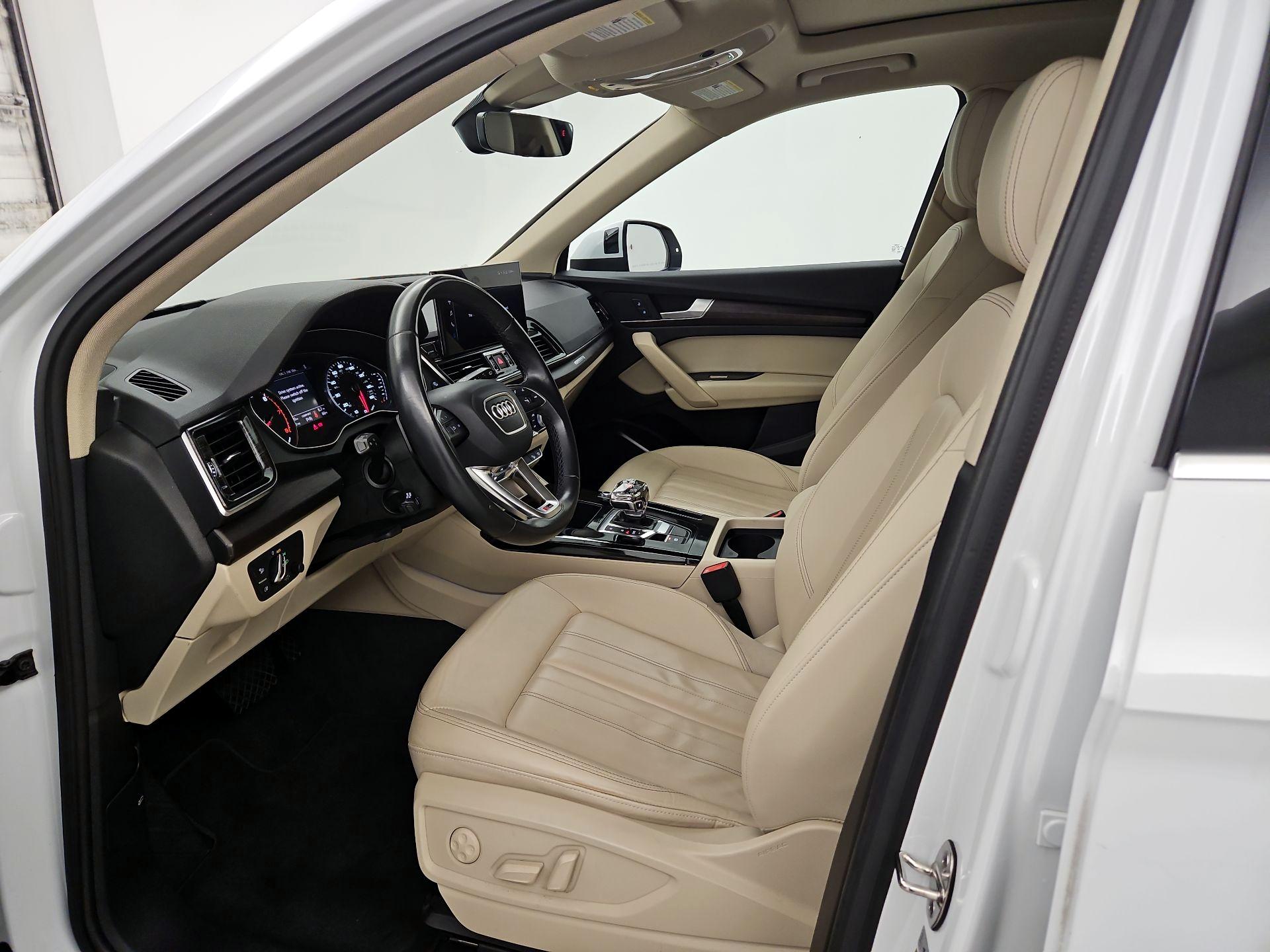Thumbnail: 2023 Audi Q5 - 11