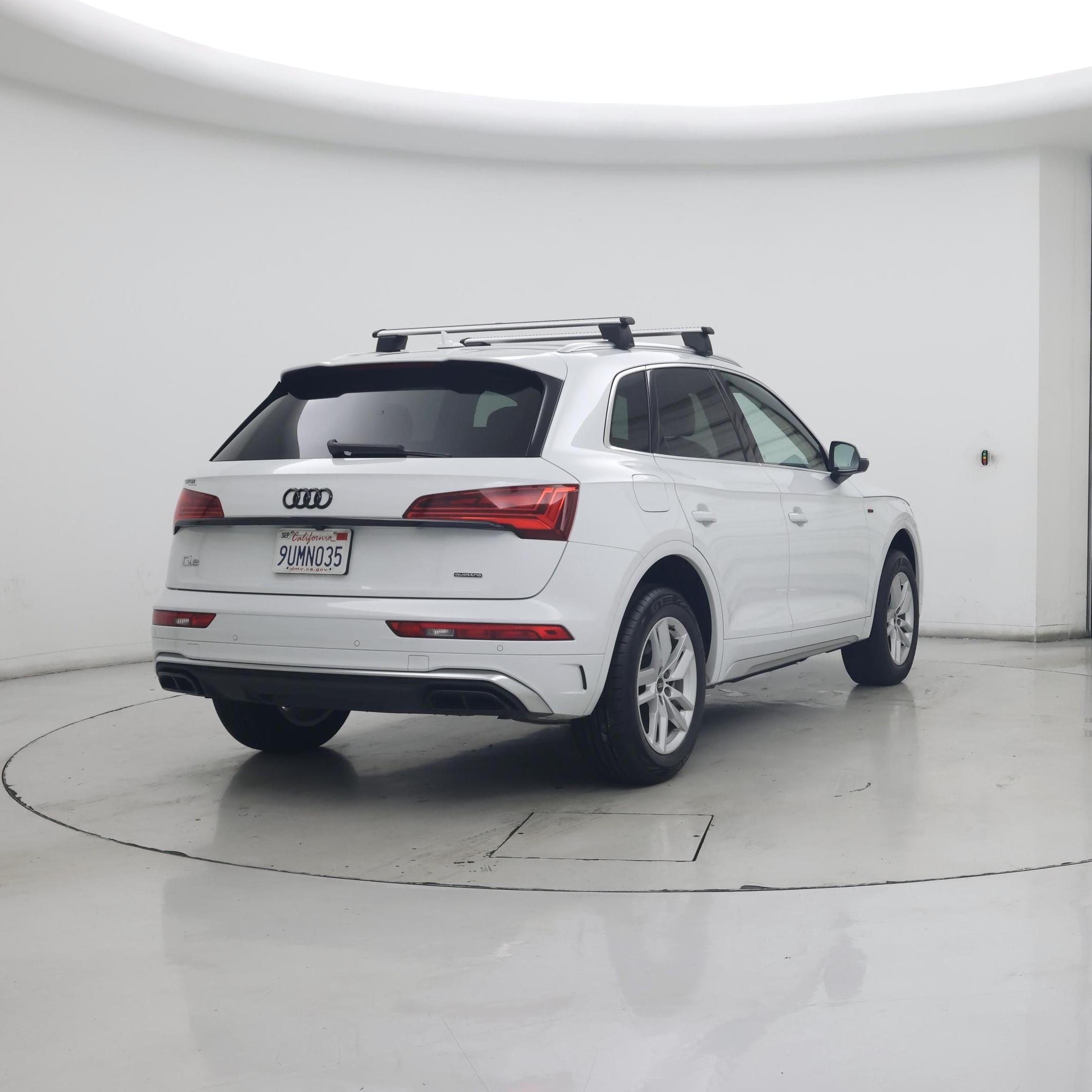 Thumbnail: 2023 Audi Q5 - 8