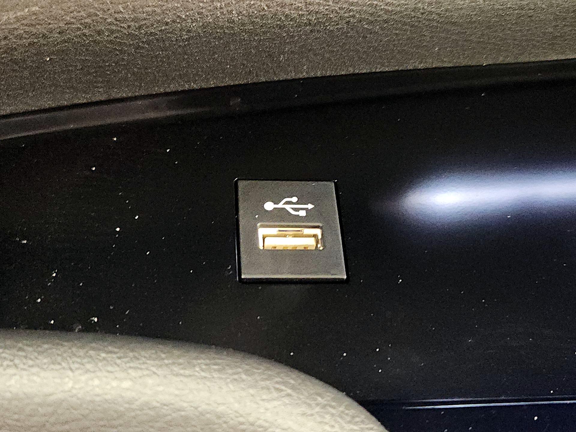 Thumbnail: 2025 Toyota Sienna - 17