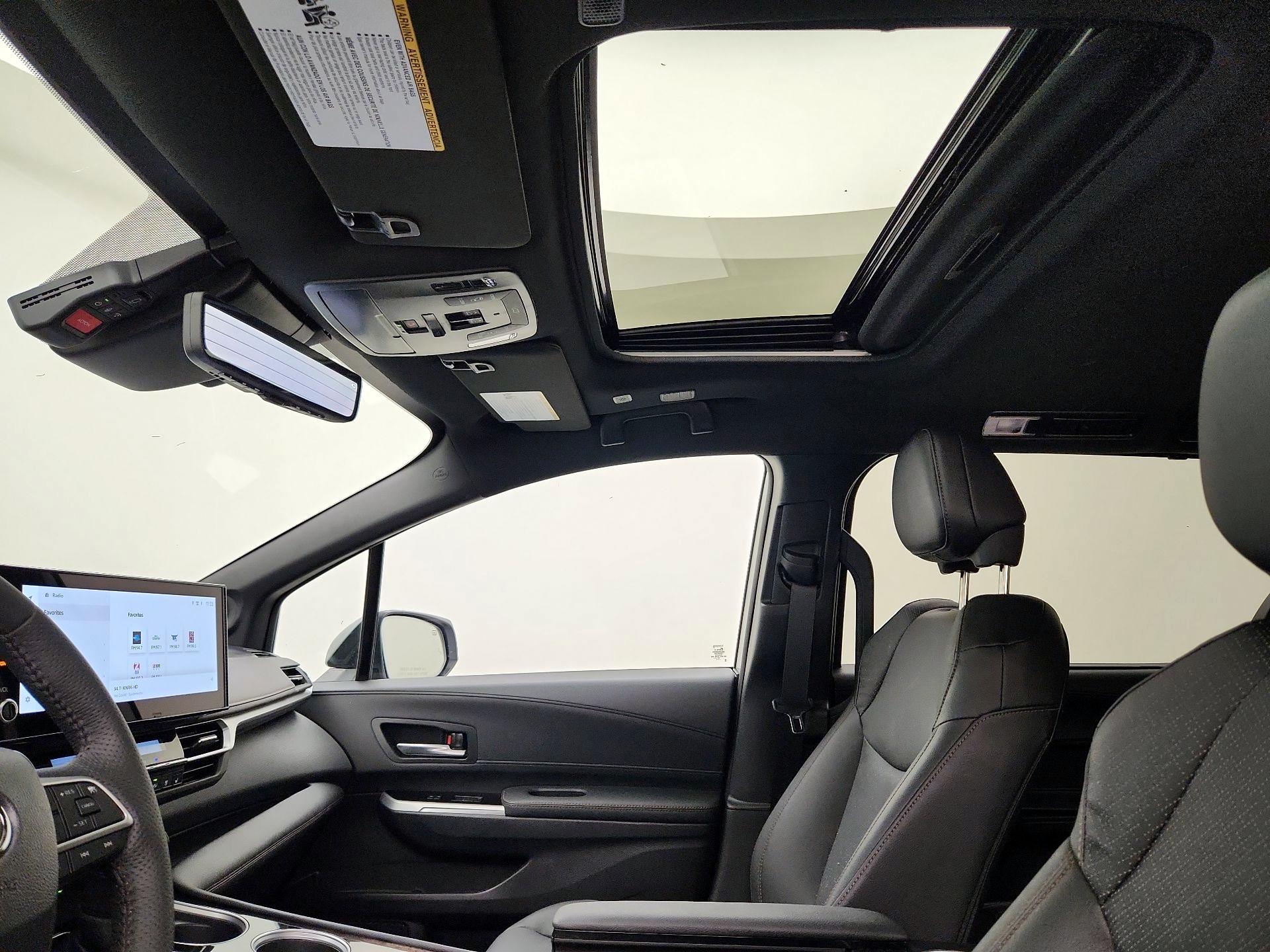 Thumbnail: 2025 Toyota Sienna - 18