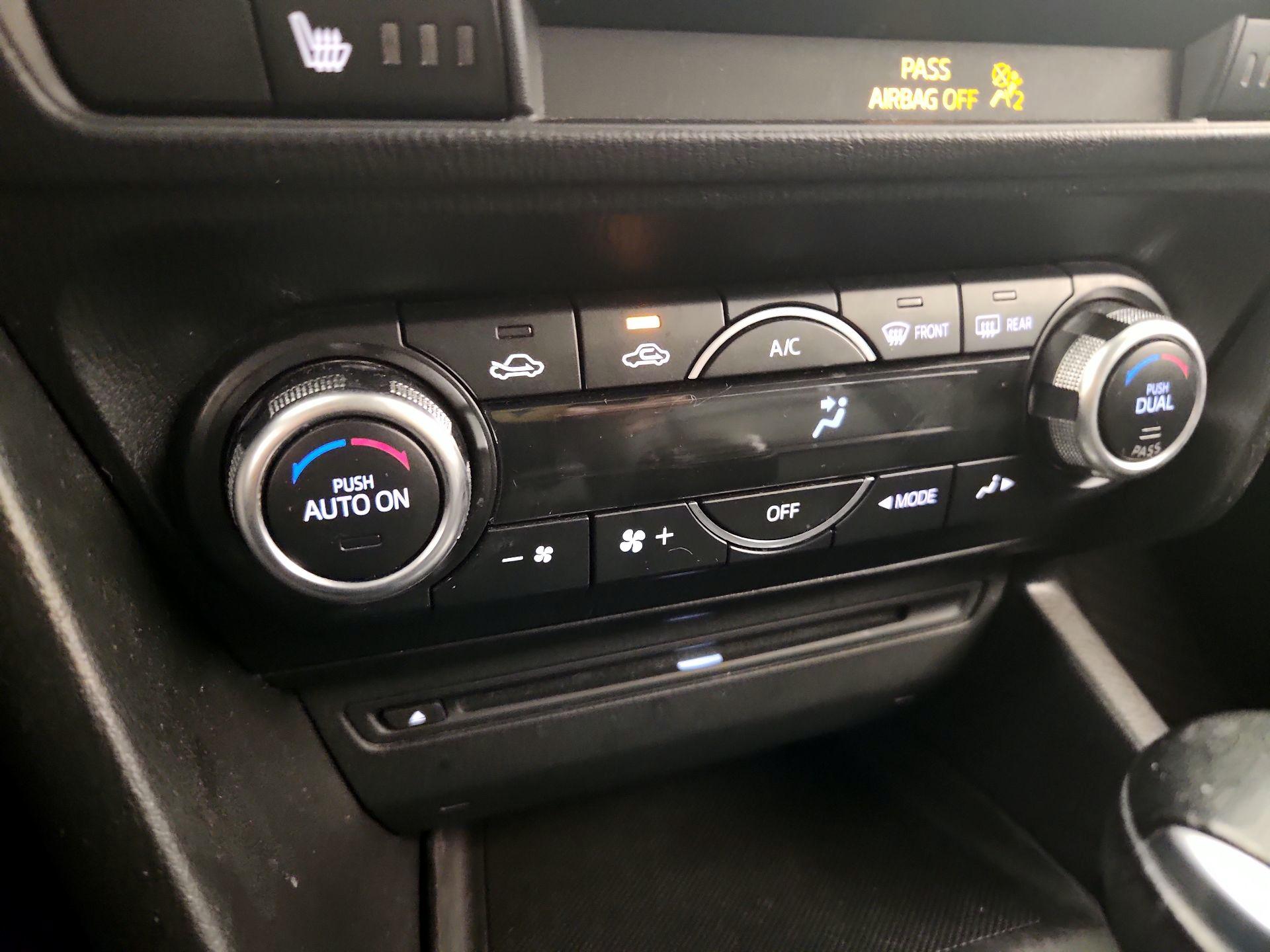 Thumbnail: 2016 Mazda Mazda3 - 16