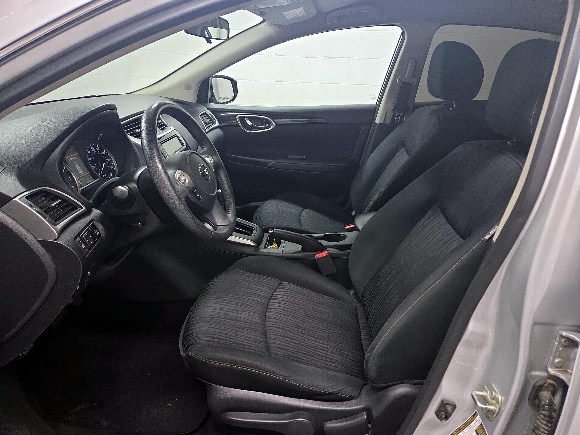Thumbnail: 2019 Nissan Sentra - 11