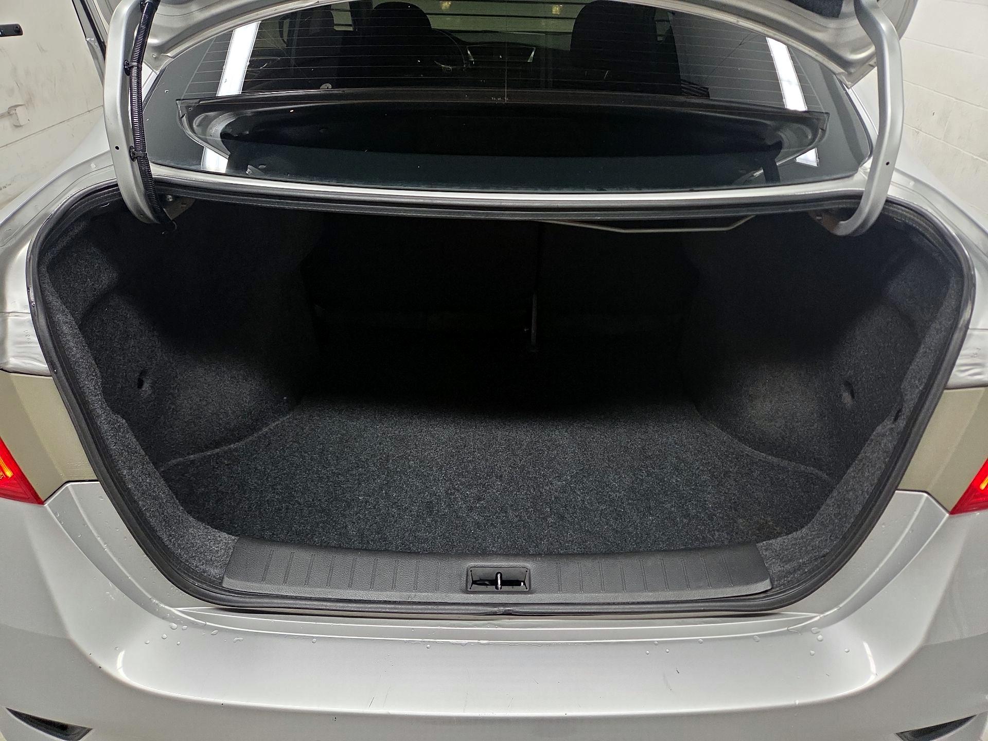 Thumbnail: 2019 Nissan Sentra - 20