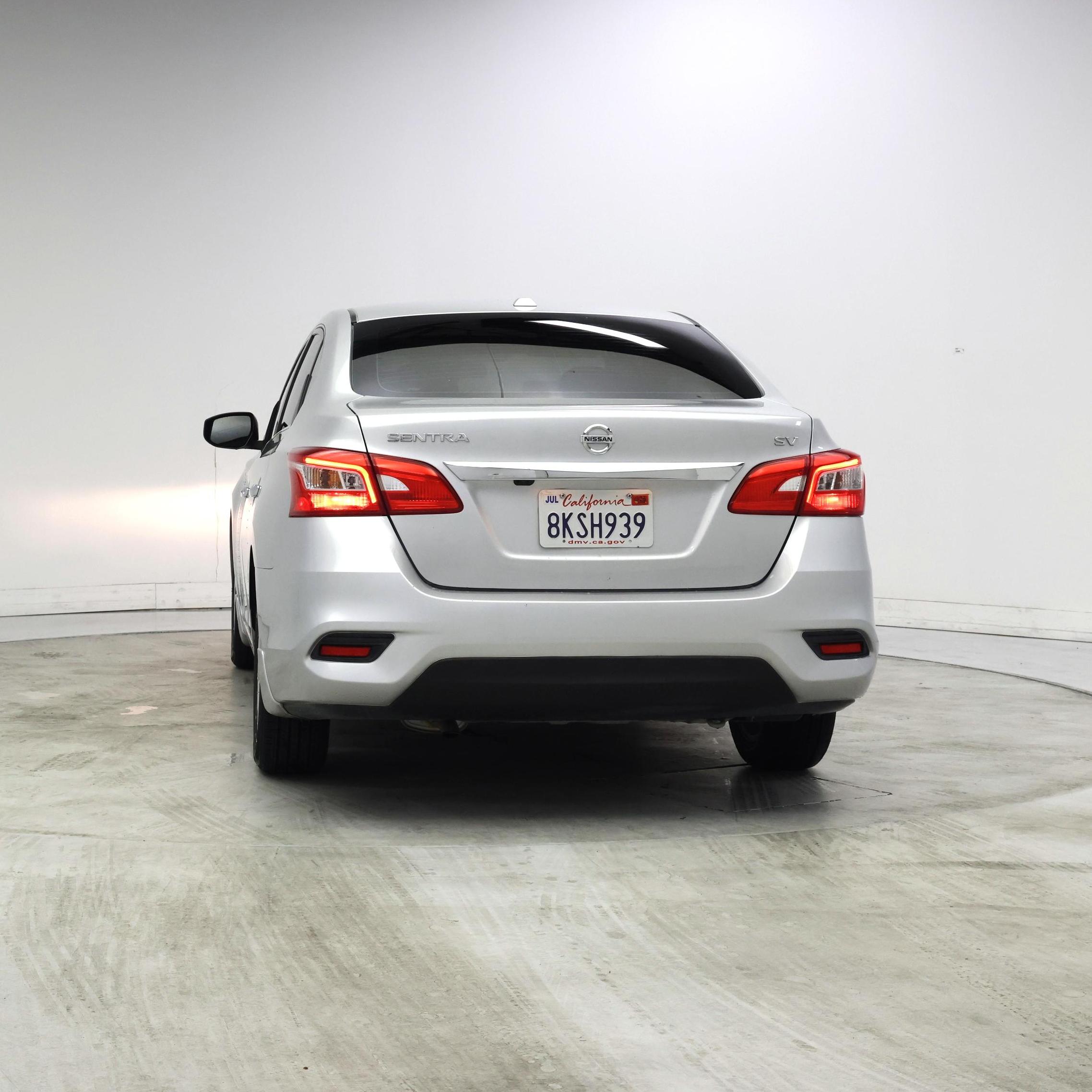 Thumbnail: 2019 Nissan Sentra - 6