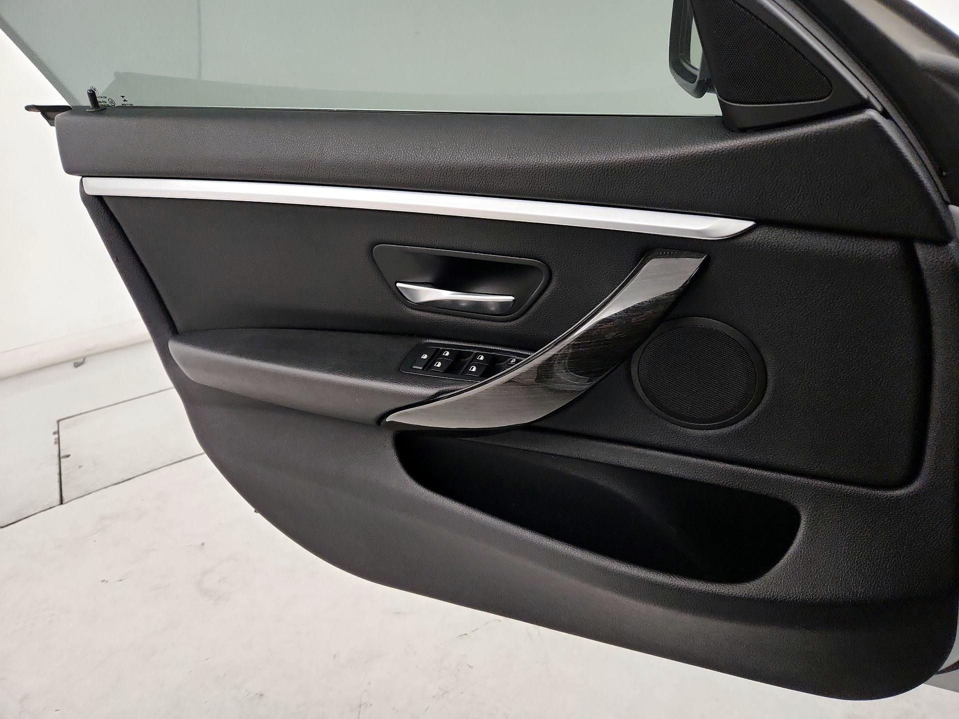 Thumbnail: 2016 BMW 4 Series - 12