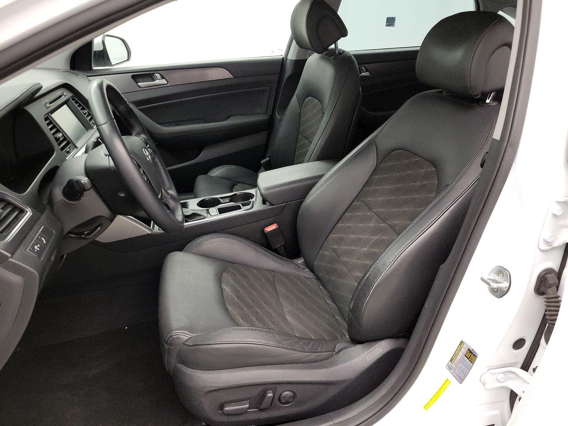 Thumbnail: 2016 Hyundai Sonata - 11