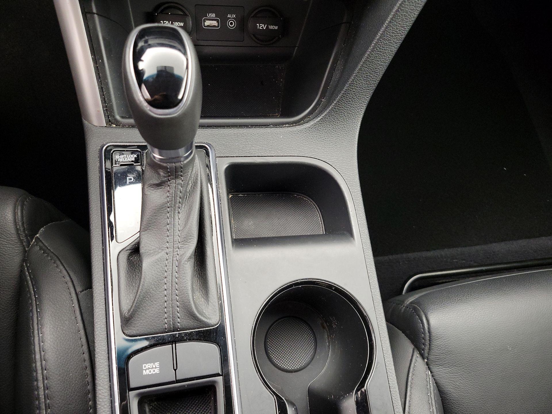 Thumbnail: 2016 Hyundai Sonata - 17