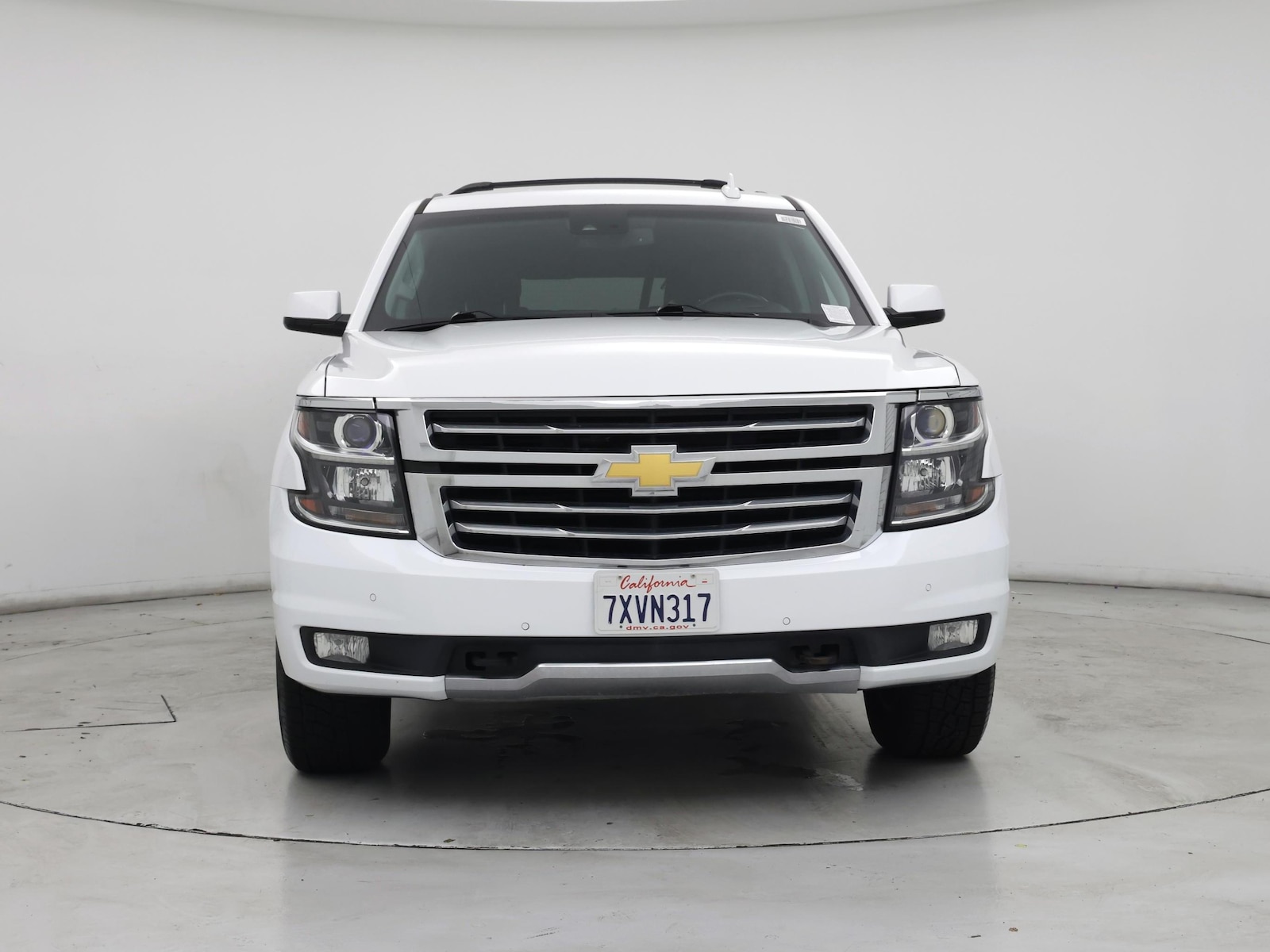 2017 Chevrolet Suburban LT - Photo 6