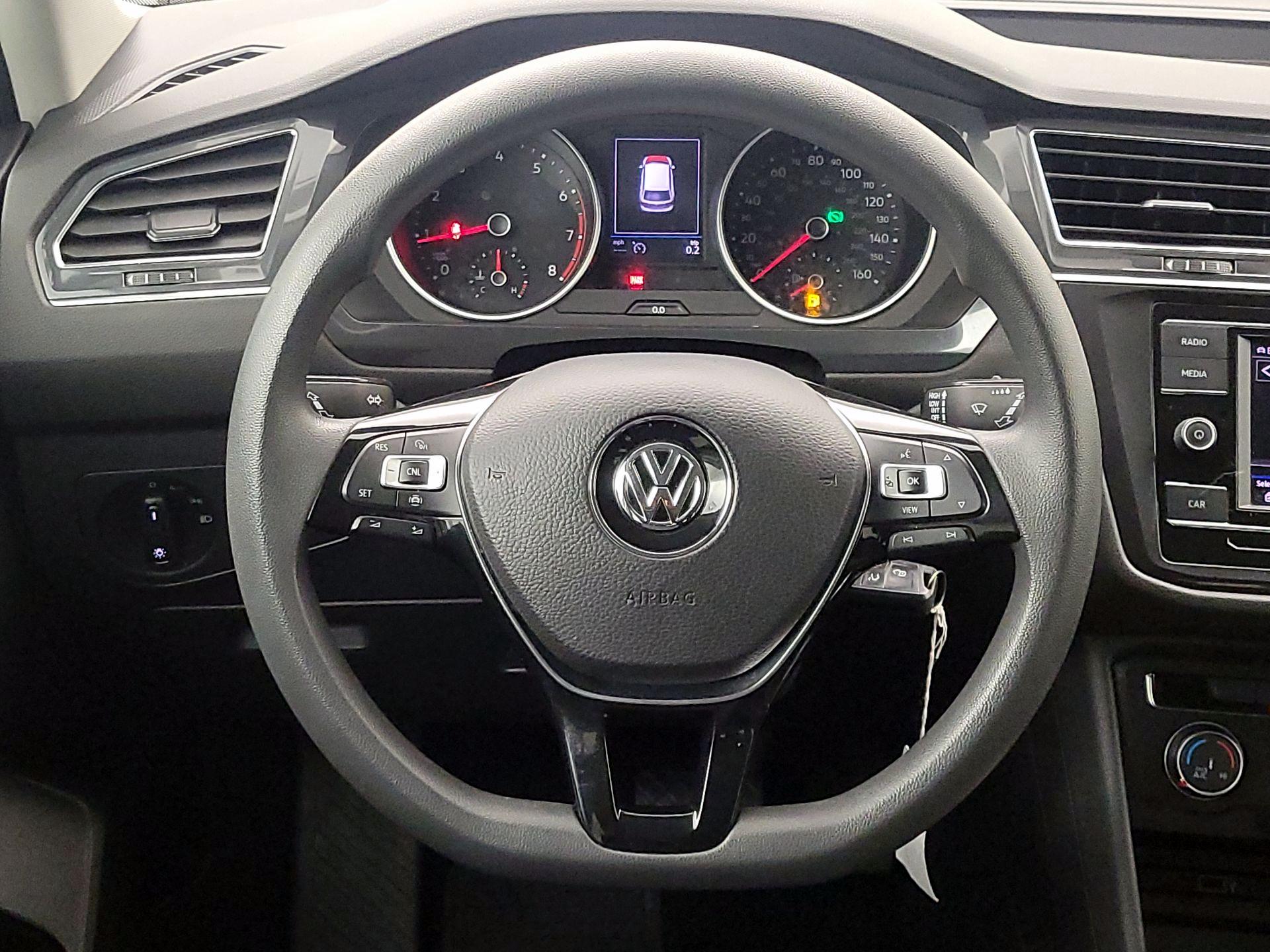 Thumbnail: 2019 Volkswagen Tiguan - 10