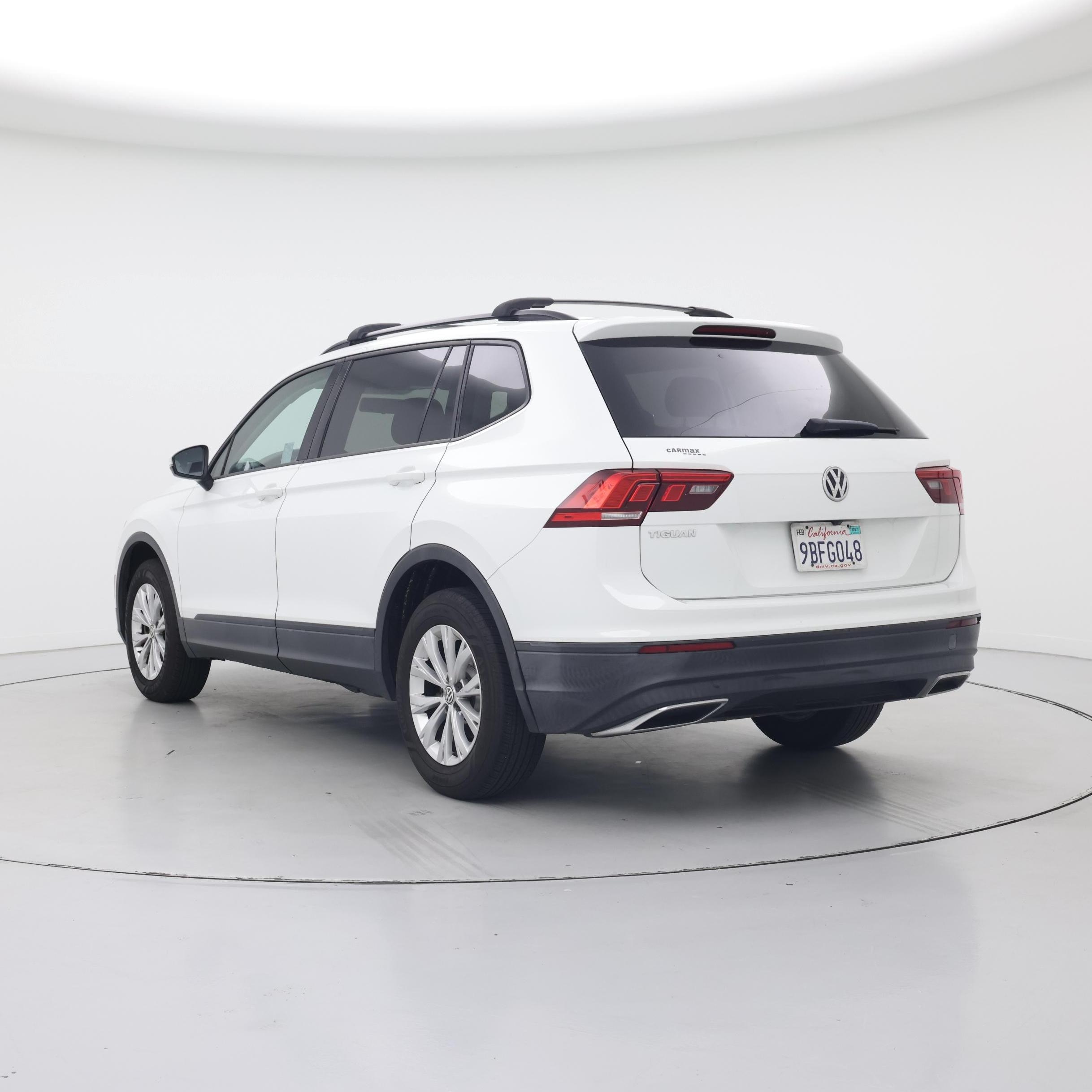 Thumbnail: 2019 Volkswagen Tiguan - 2
