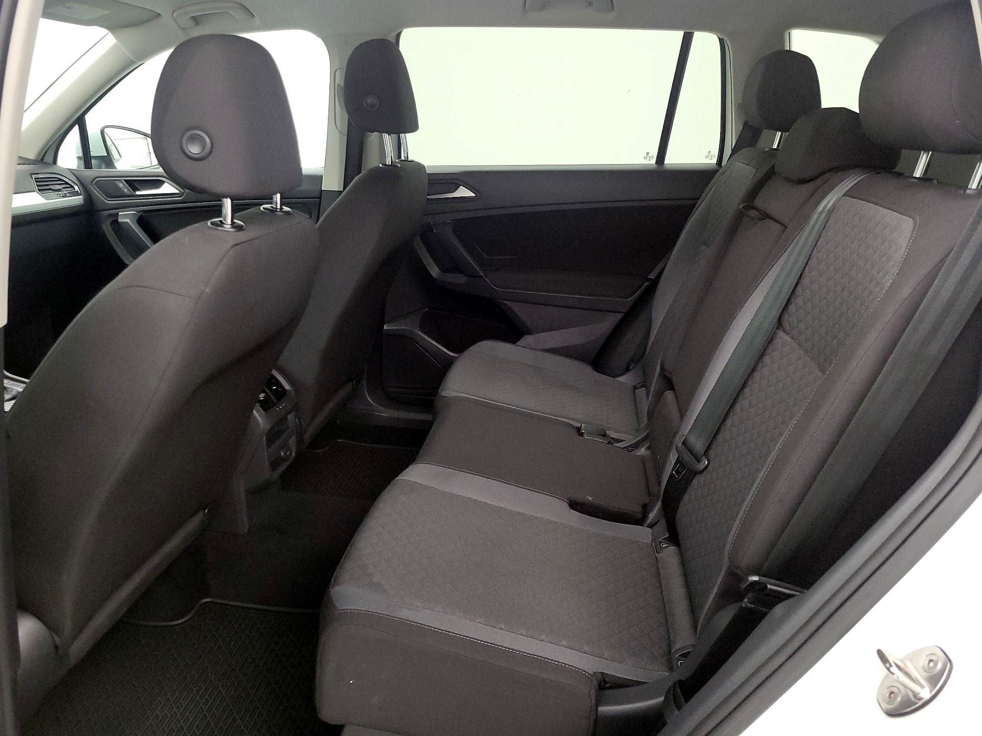 Thumbnail: 2019 Volkswagen Tiguan - 19
