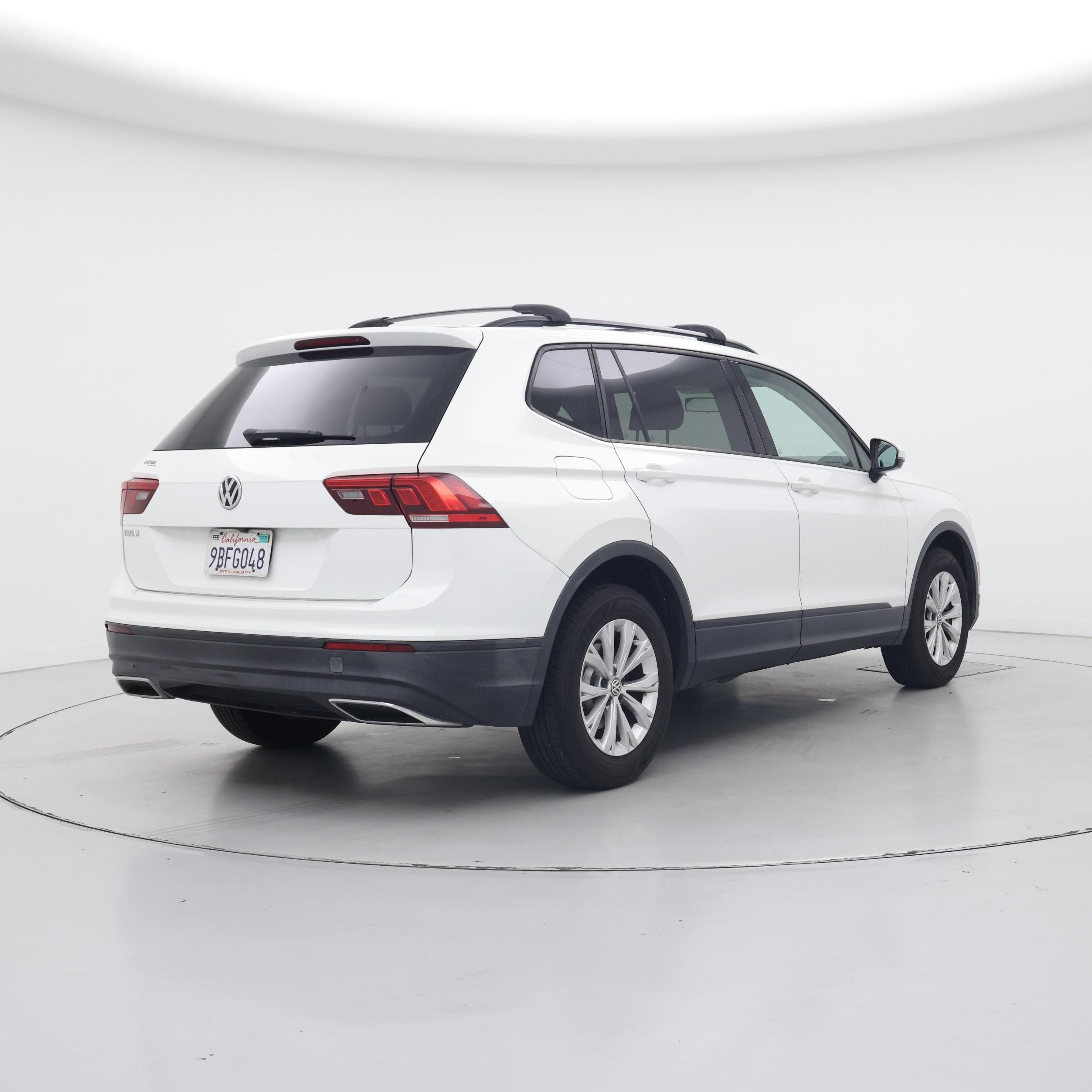 Thumbnail: 2019 Volkswagen Tiguan - 8