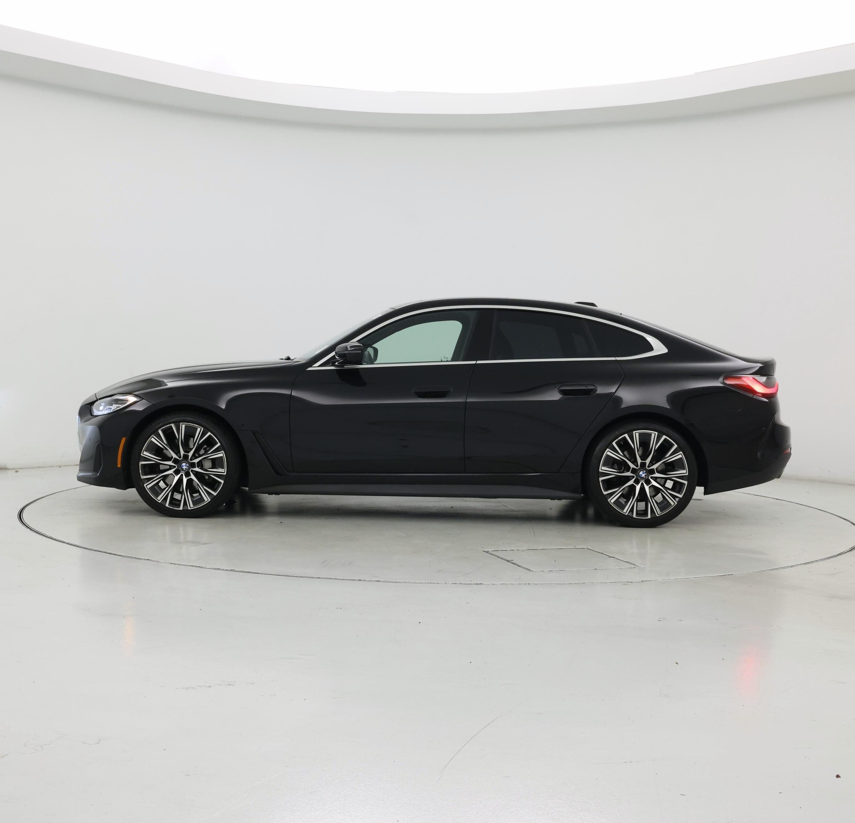 Thumbnail: 2022 BMW 4 Series - 3