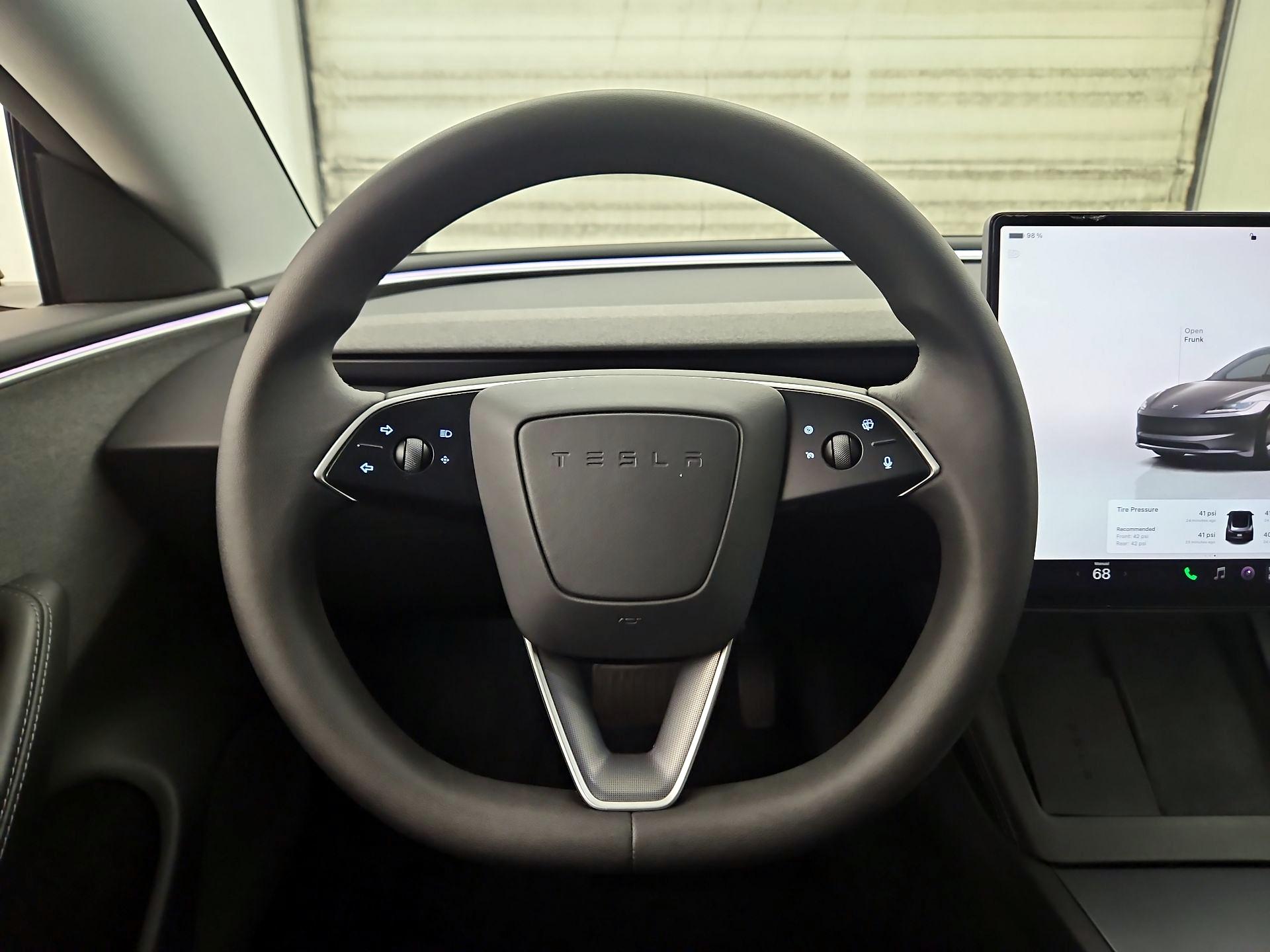 Thumbnail: 2024 Tesla Model 3 - 10