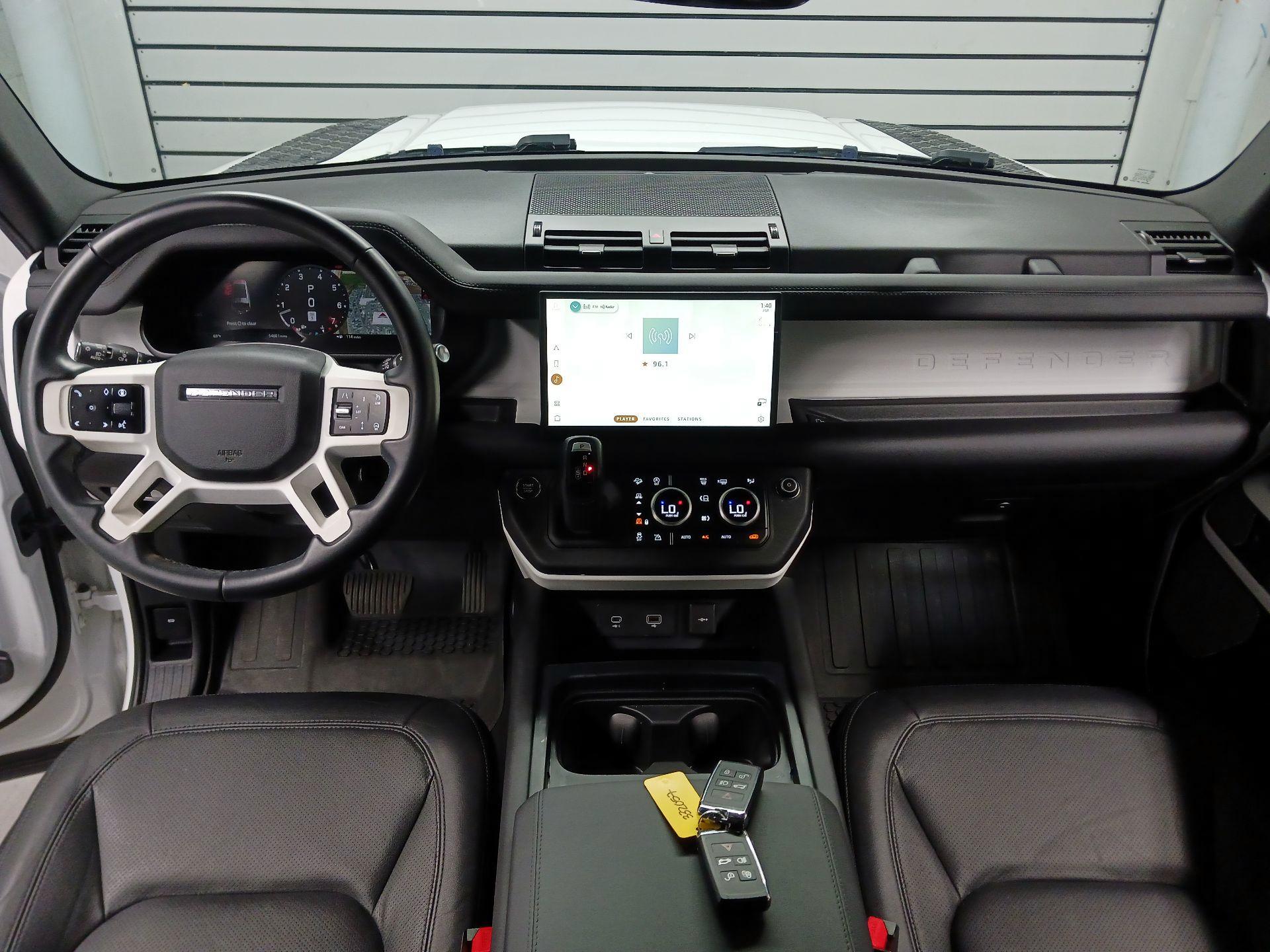 Thumbnail: 2024 Land Rover Defender - 9