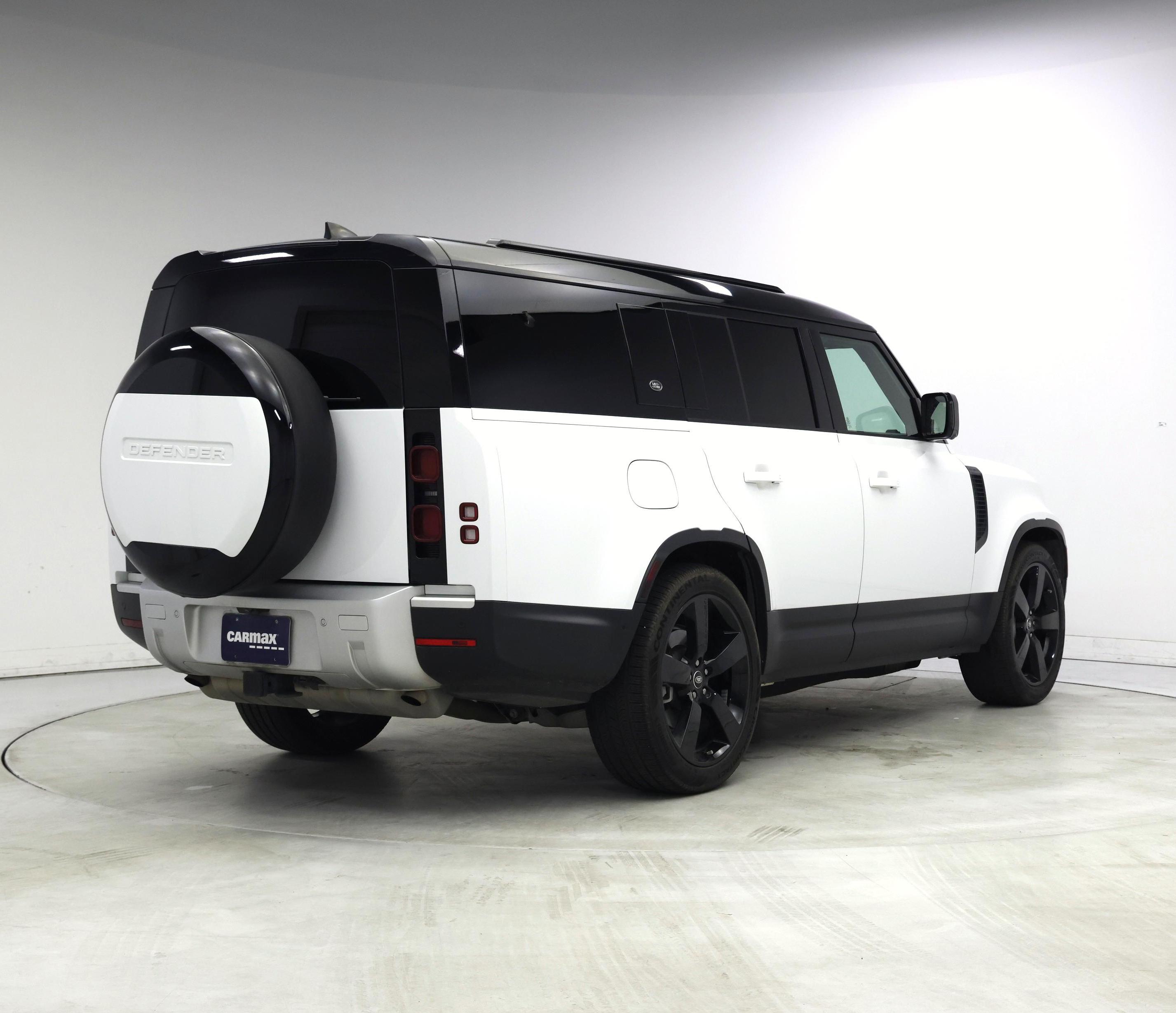 Thumbnail: 2024 Land Rover Defender - 8