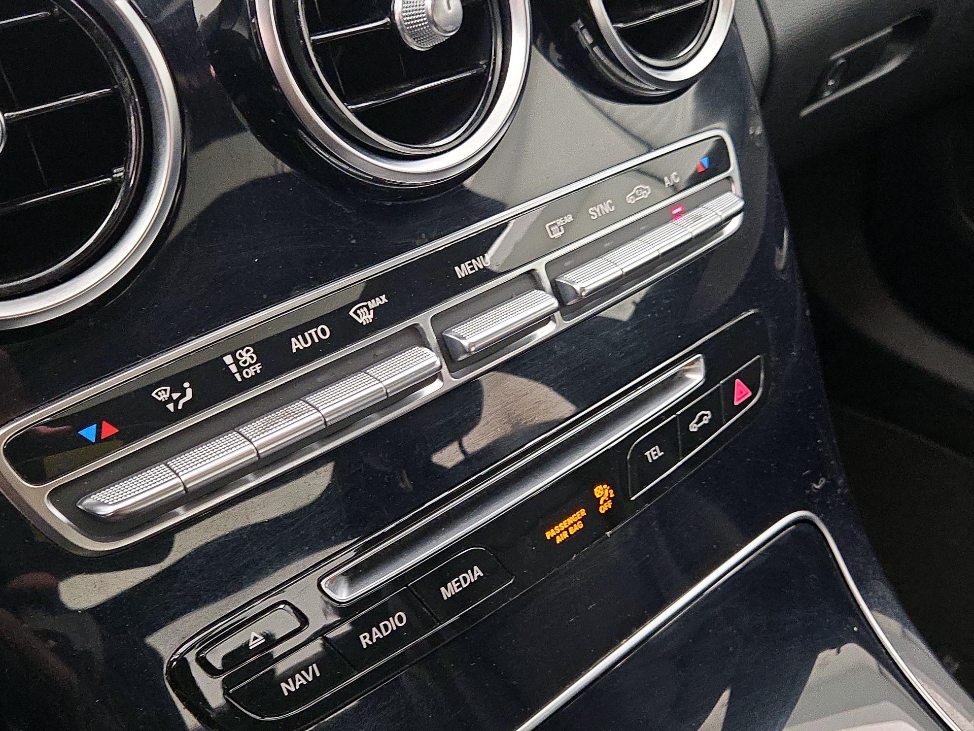 Thumbnail: 2018 Mercedes-Benz C-Class - 17