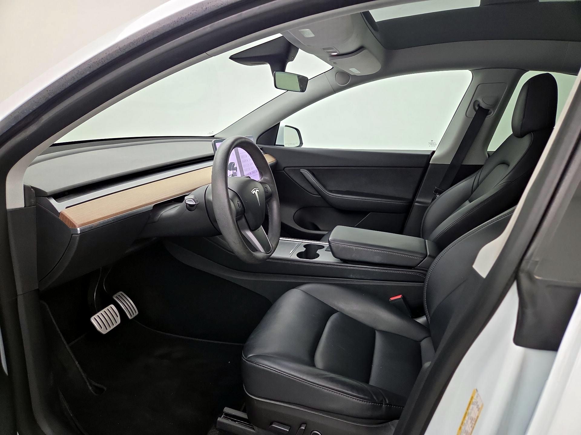 Thumbnail: 2022 Tesla Model Y - 11