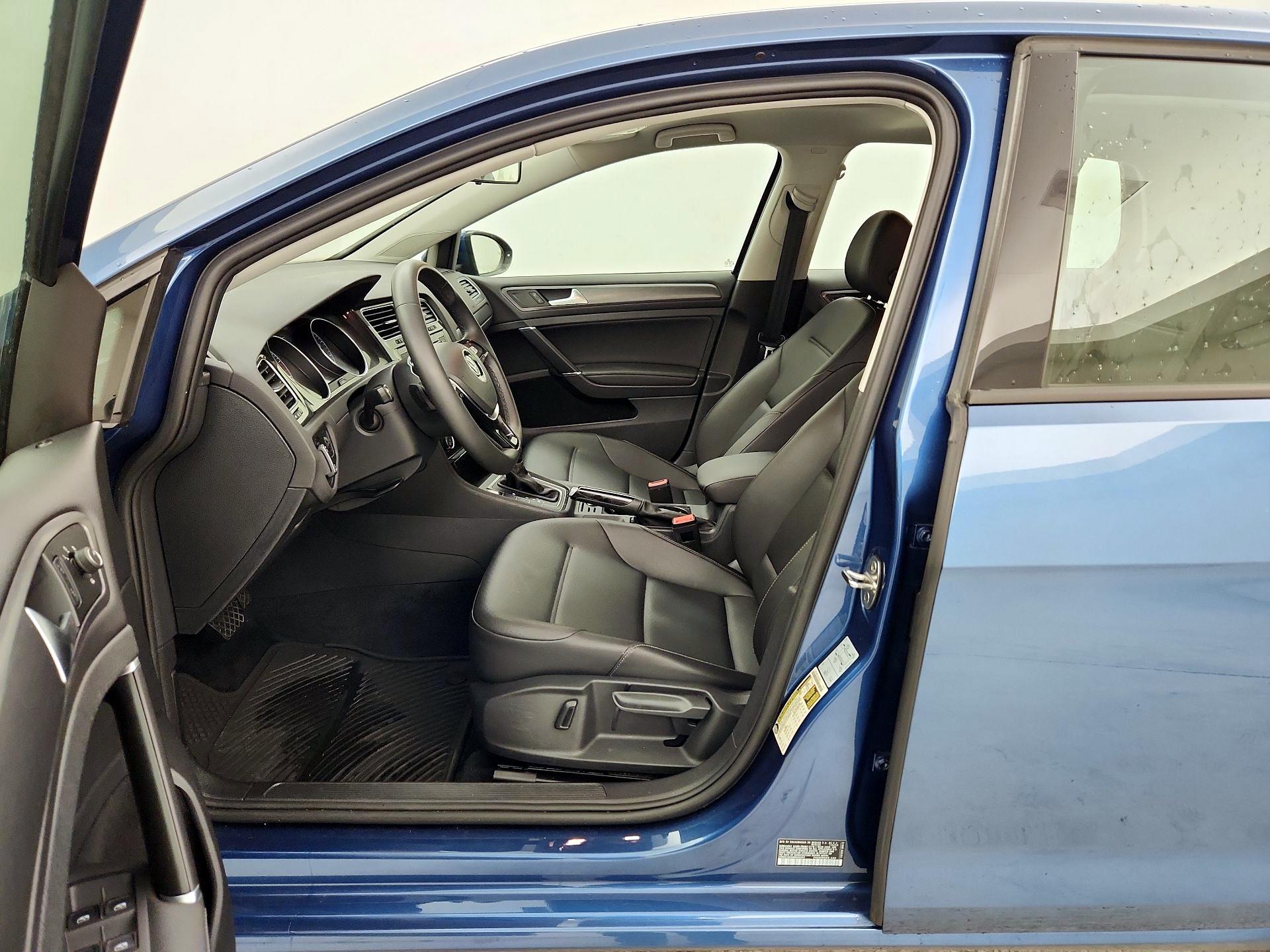 Thumbnail: 2021 Volkswagen Golf - 11
