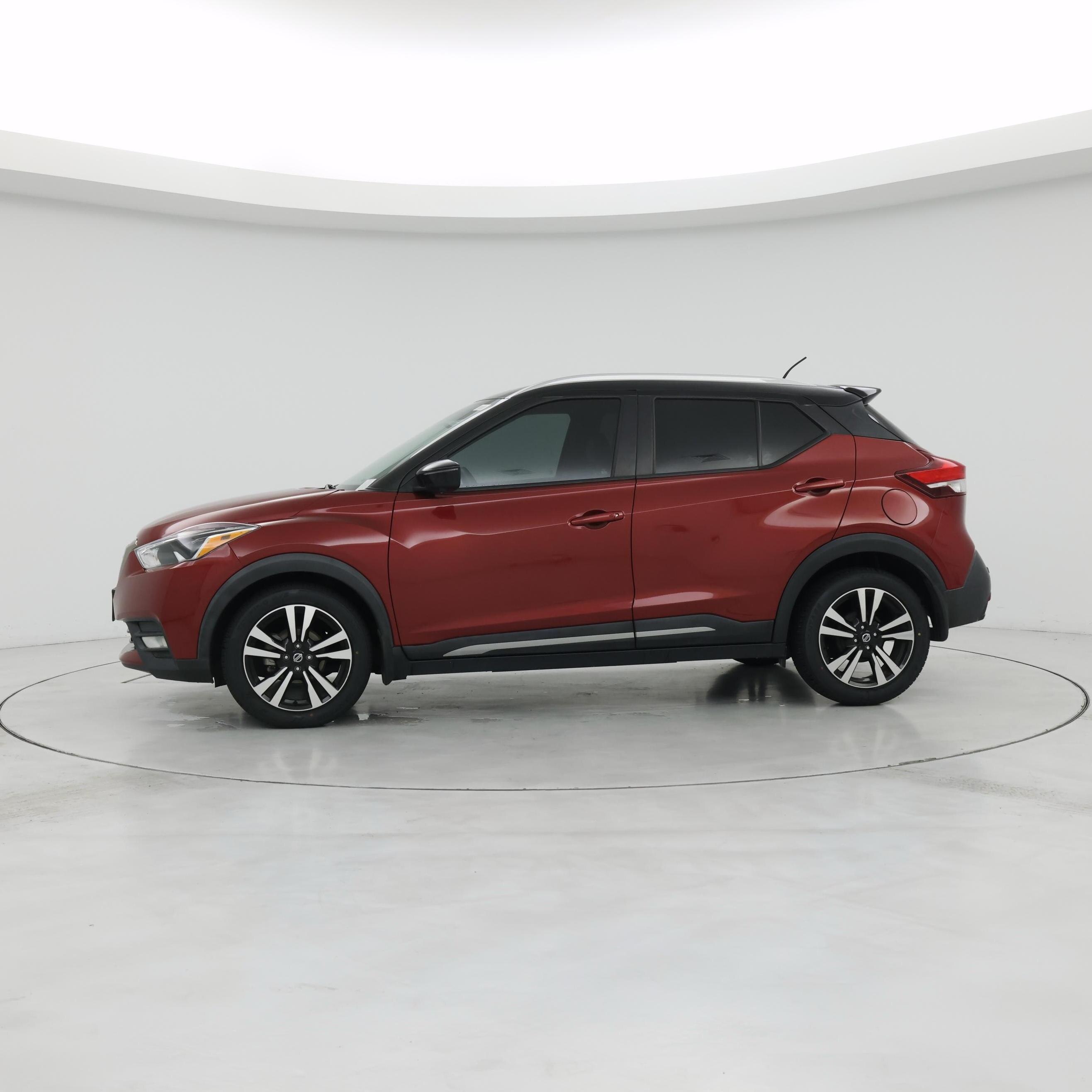 Thumbnail: 2020 Nissan Kicks - 3