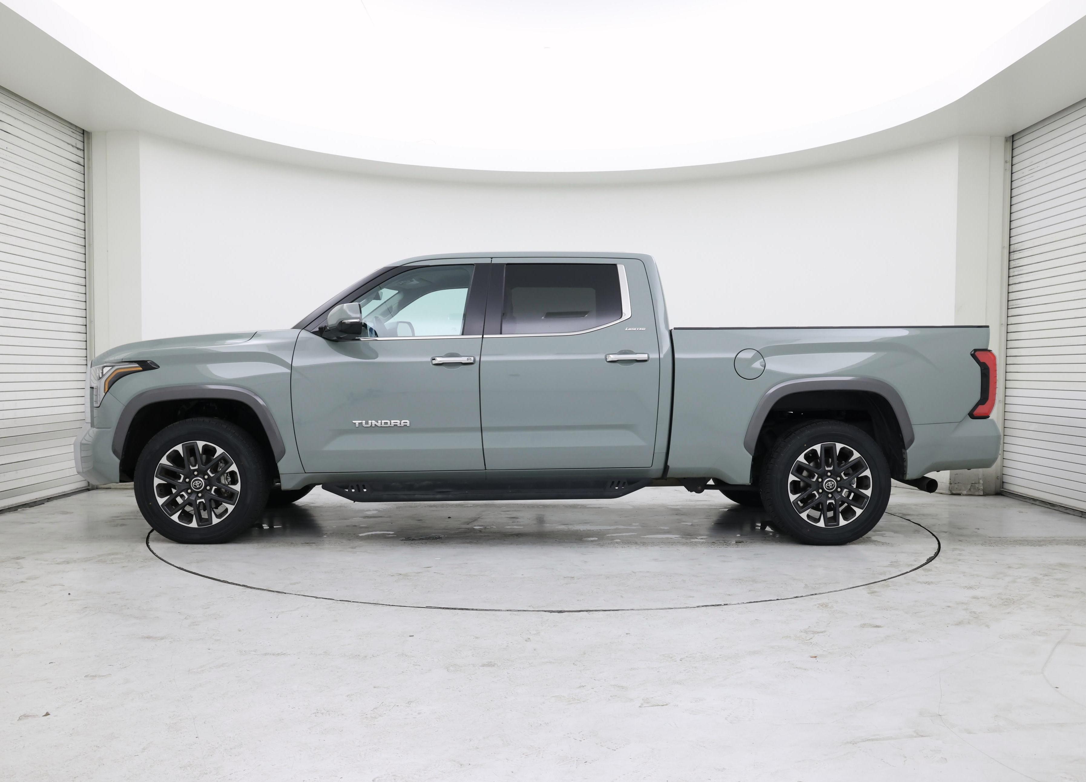Thumbnail: 2024 Toyota Tundra - 3