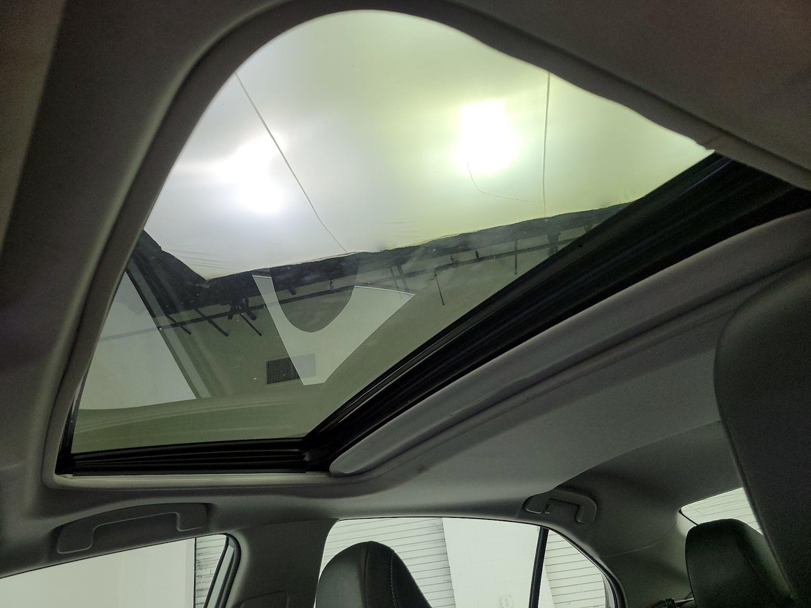 2021 Toyota Camry SE - Photo 20