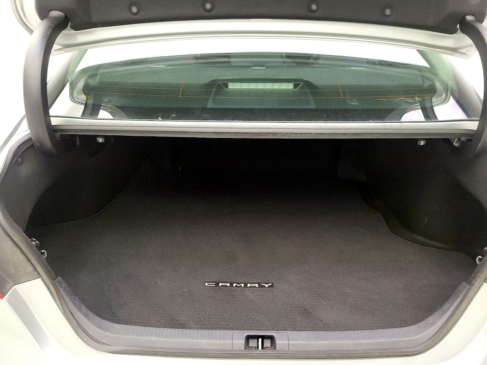 2021 Toyota Camry SE - Photo 22