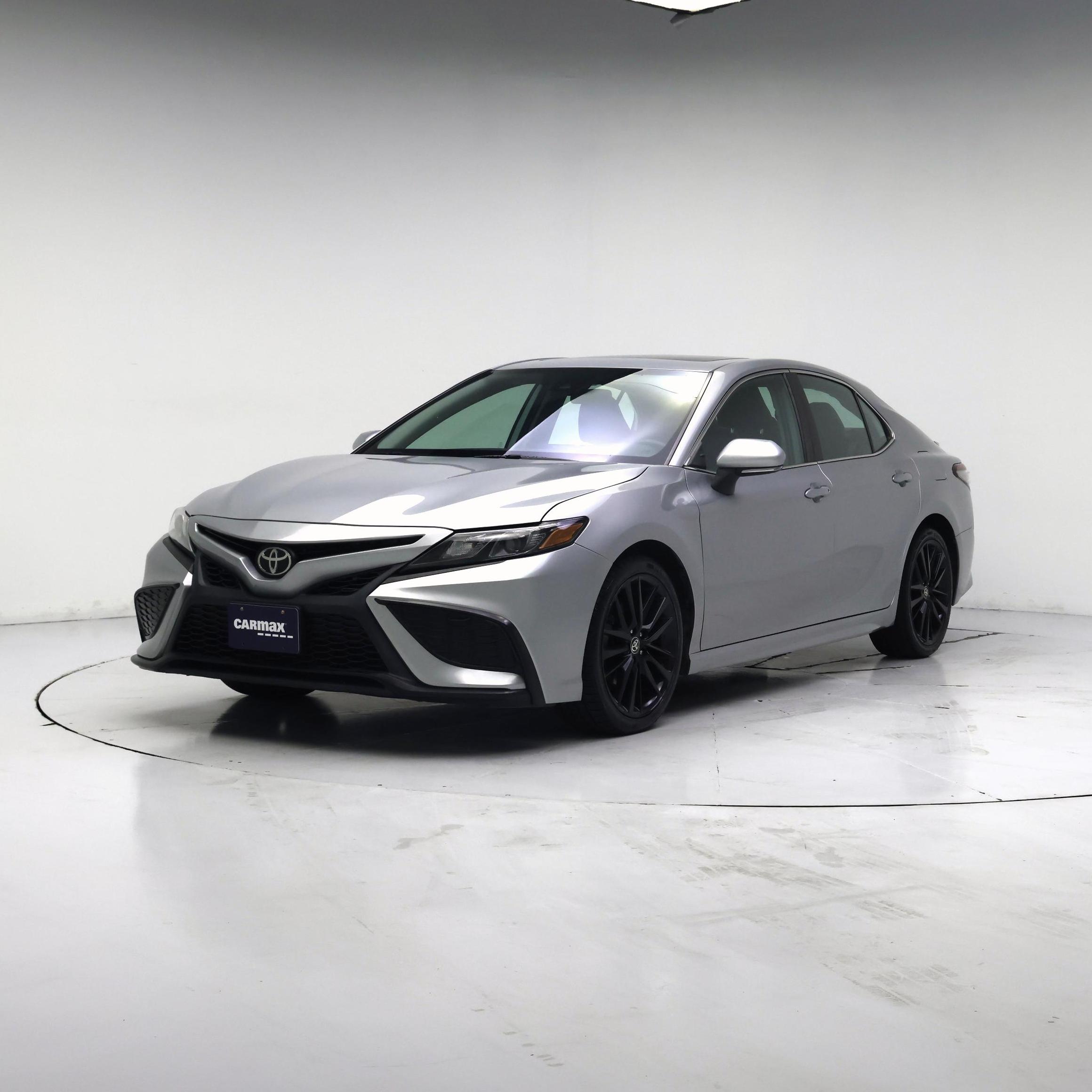 Thumbnail: 2021 Toyota Camry - 4