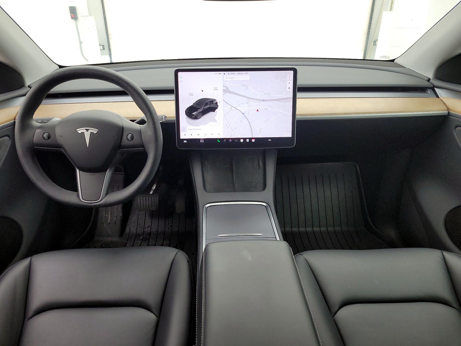 Thumbnail: 2024 Tesla Model Y - 9