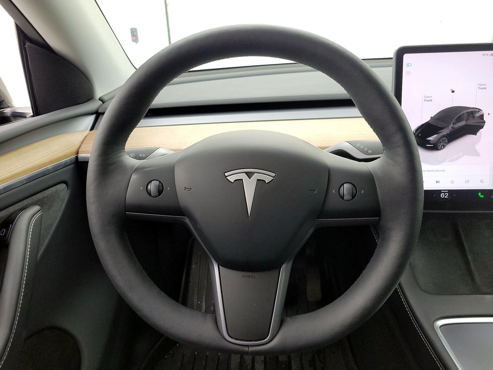 Thumbnail: 2024 Tesla Model Y - 10