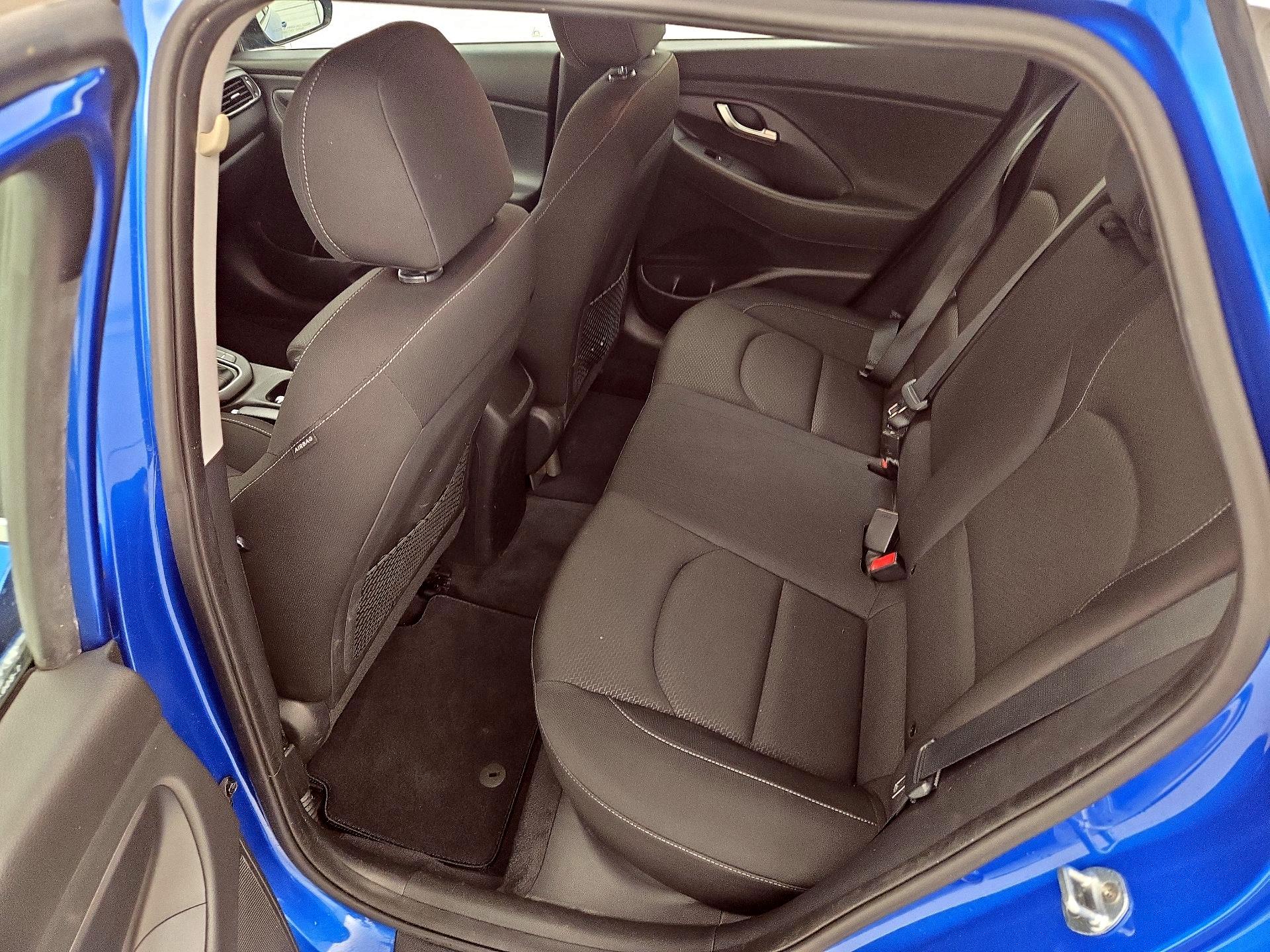 Thumbnail: 2018 Hyundai Elantra - 19