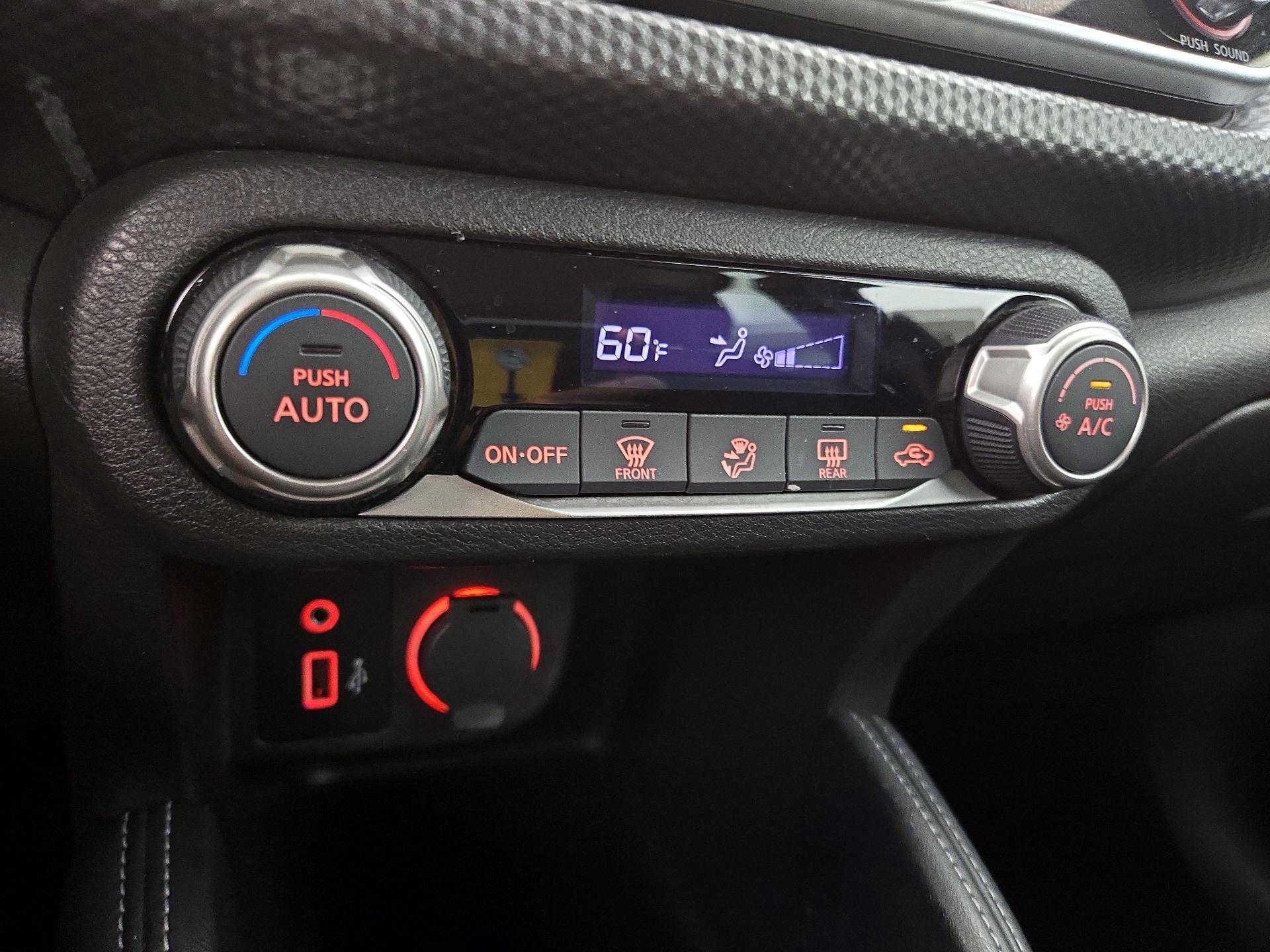 Thumbnail: 2019 Nissan Kicks - 16