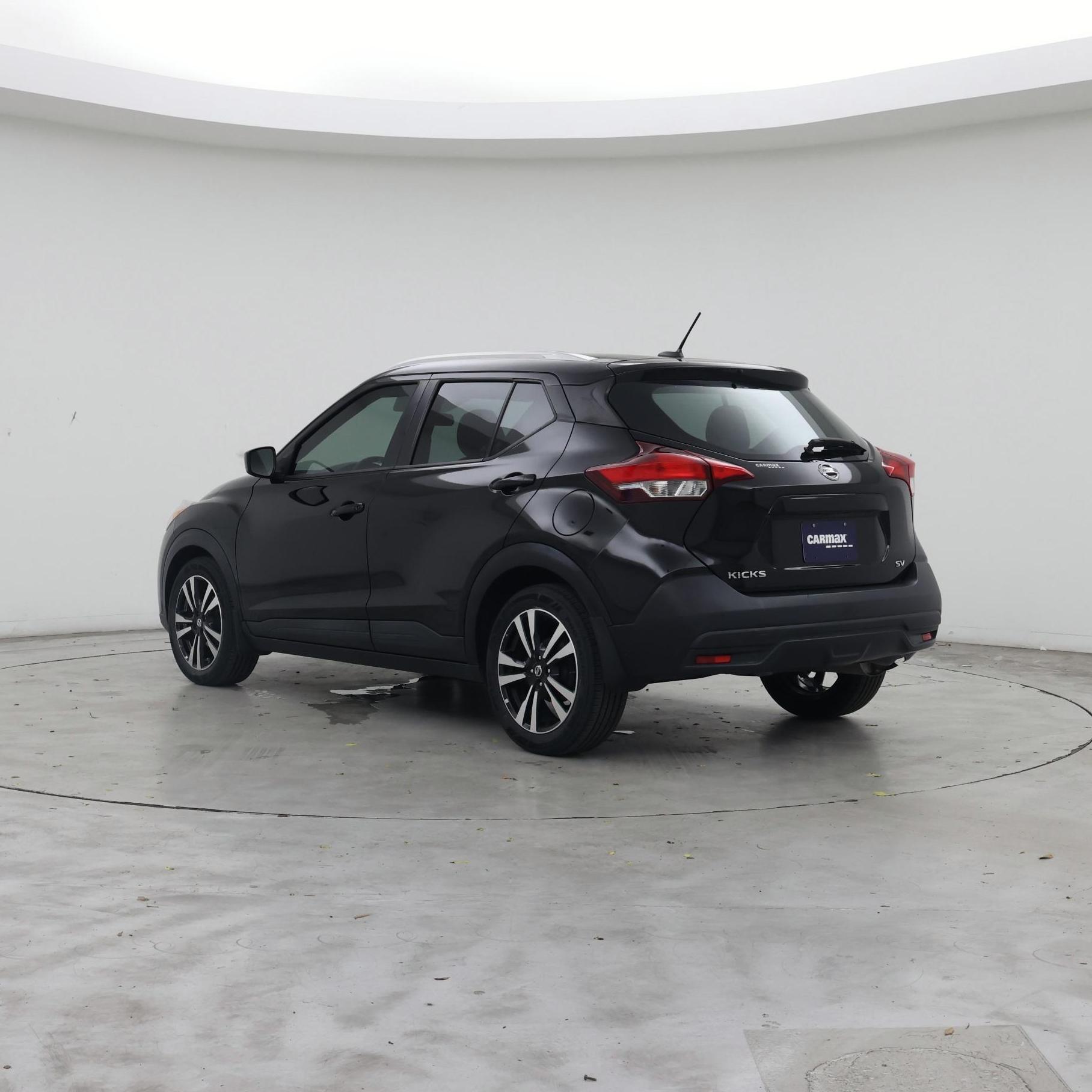Thumbnail: 2019 Nissan Kicks - 2