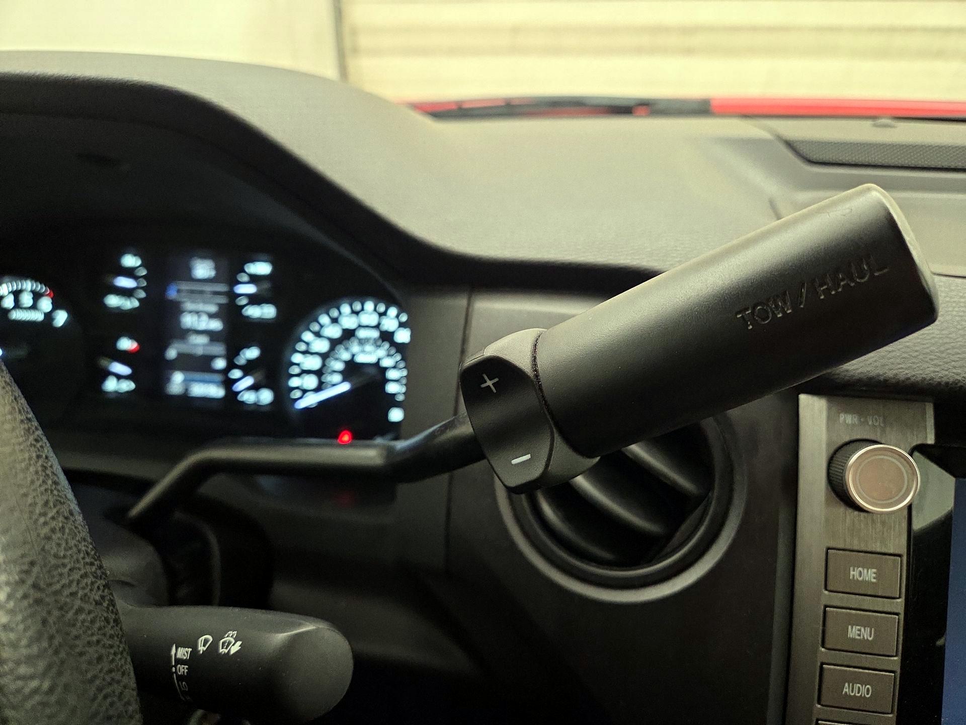 Thumbnail: 2021 Toyota Tundra - 17