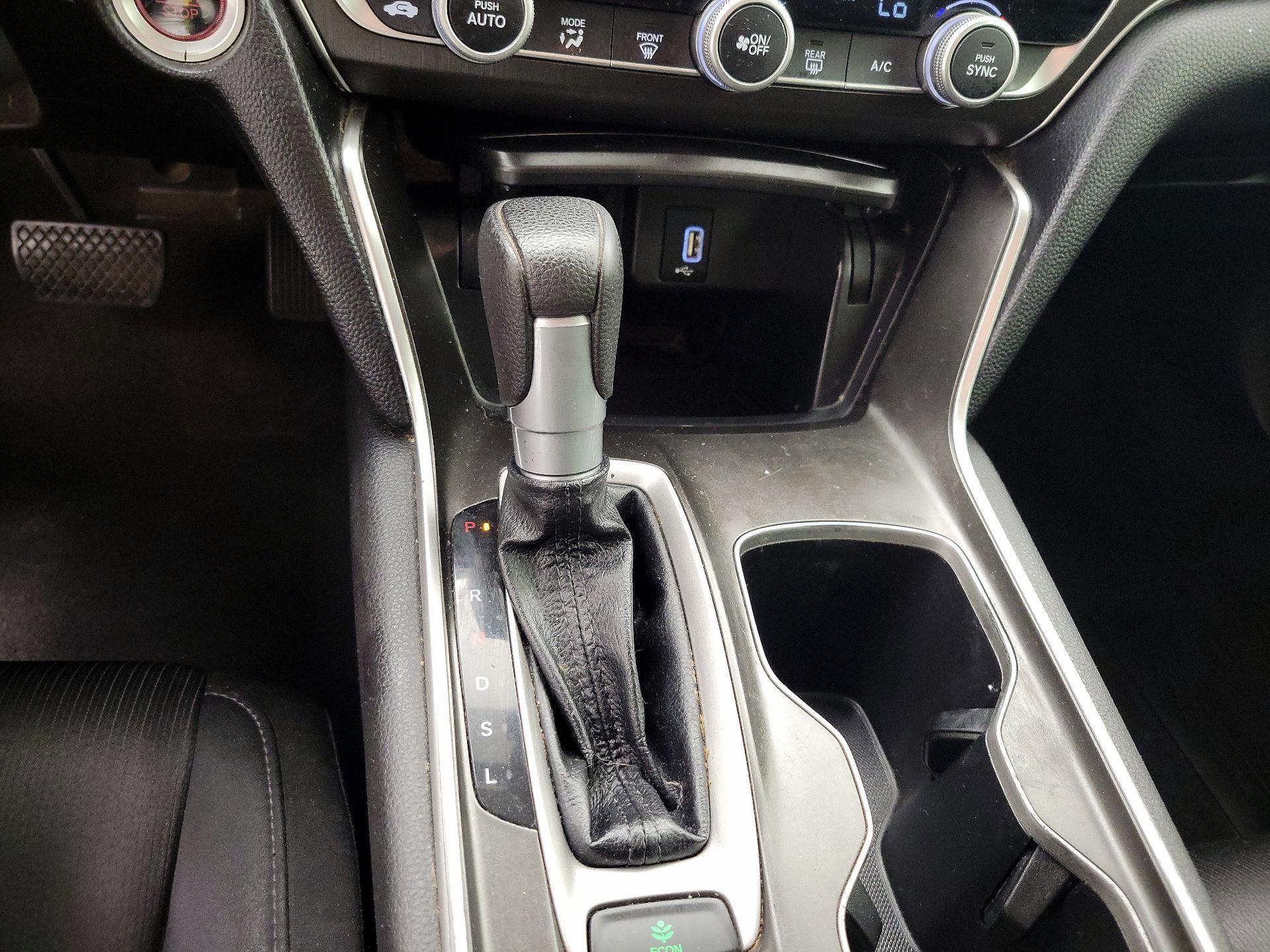 Thumbnail: 2019 Honda Accord - 17