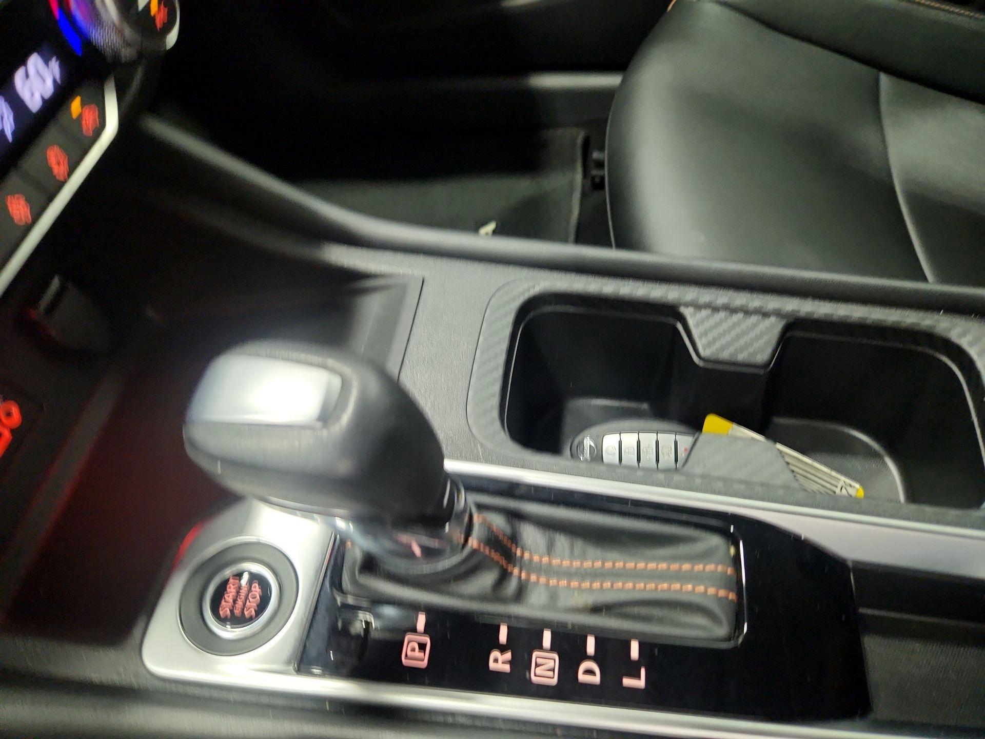 Thumbnail: 2021 Nissan Sentra - 17