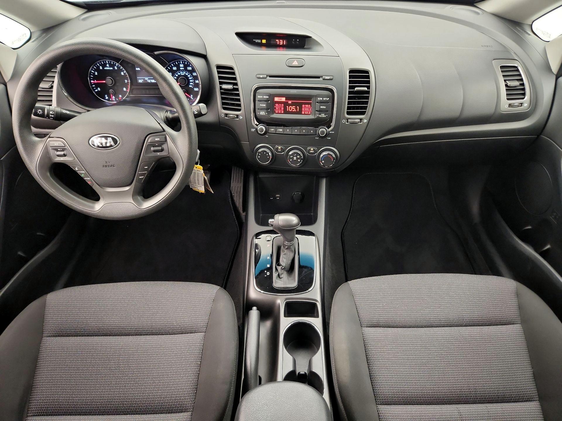 Thumbnail: 2017 Kia Forte - 9