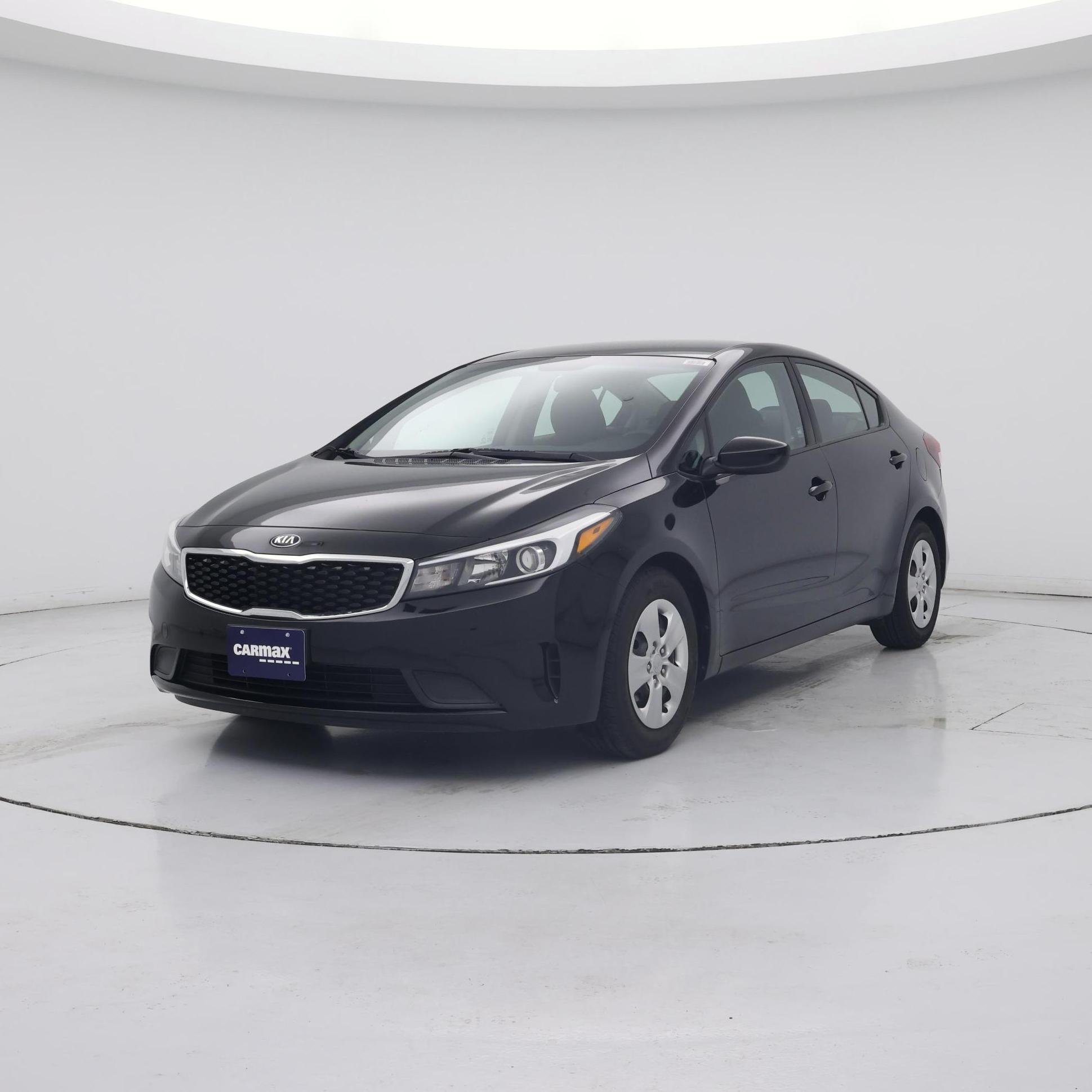Thumbnail: 2017 Kia Forte - 4