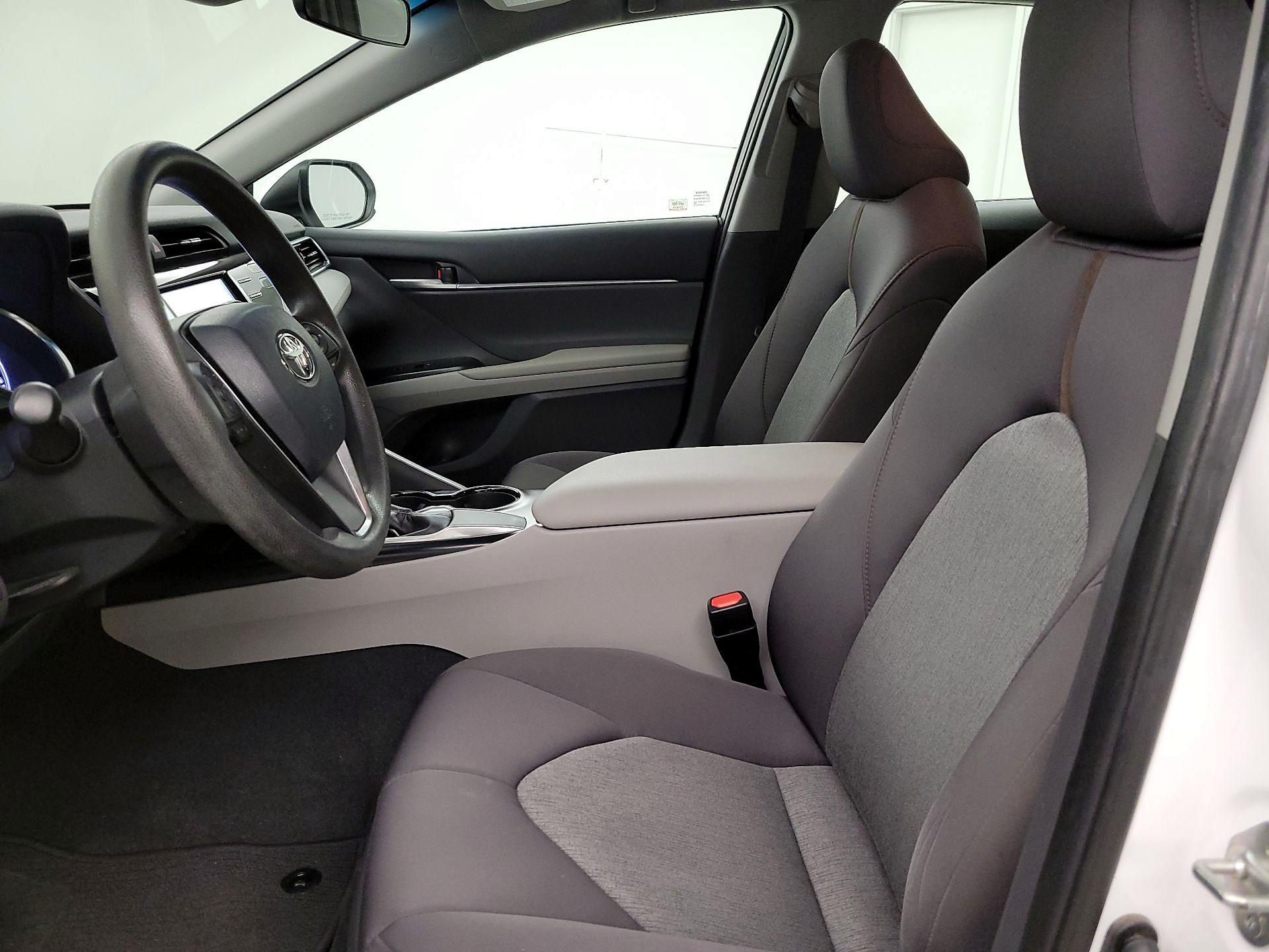 Thumbnail: 2018 Toyota Camry - 11