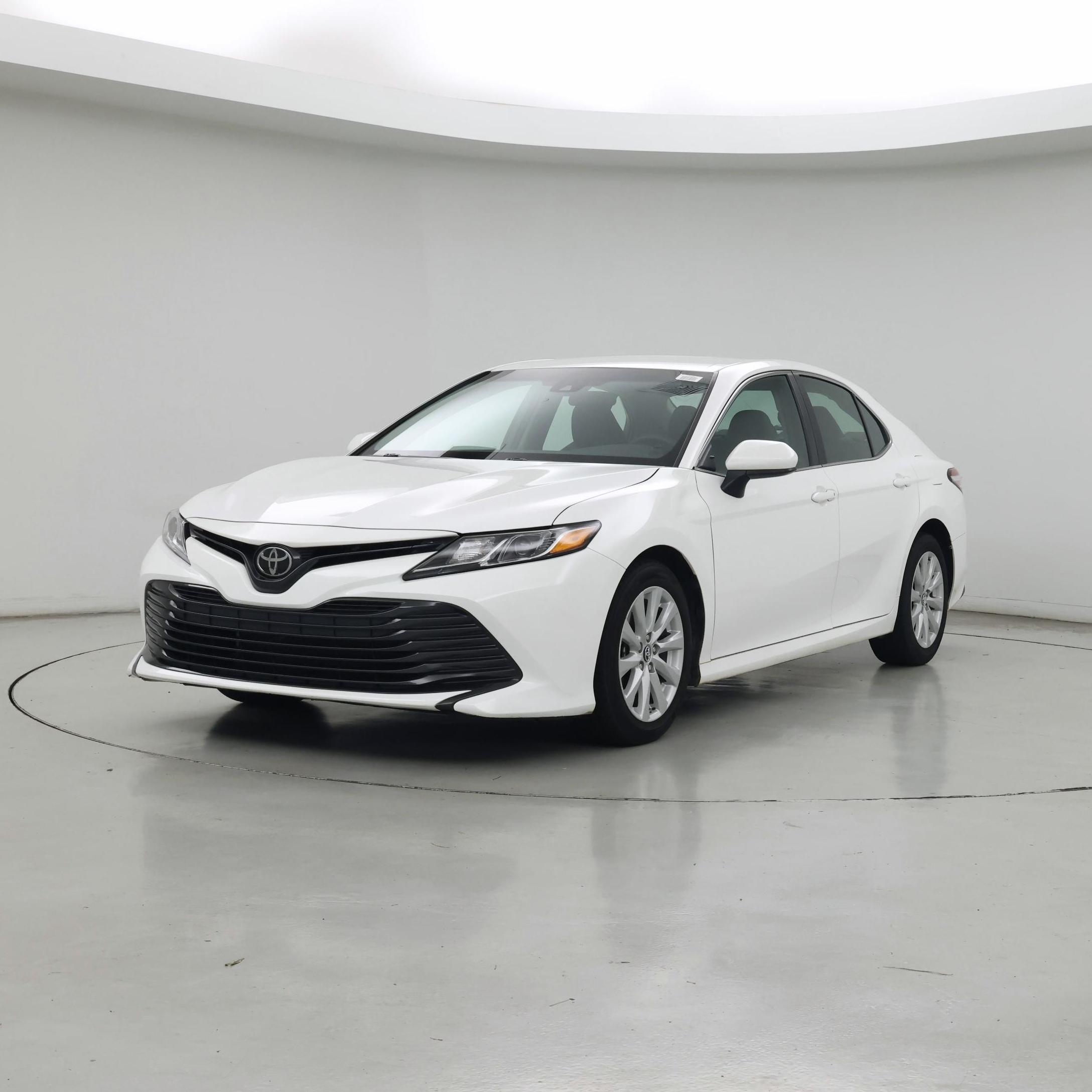 Thumbnail: 2018 Toyota Camry - 4