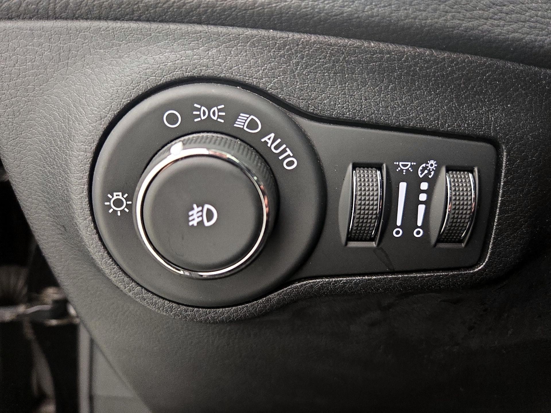 Thumbnail: 2019 Jeep Compass - 13