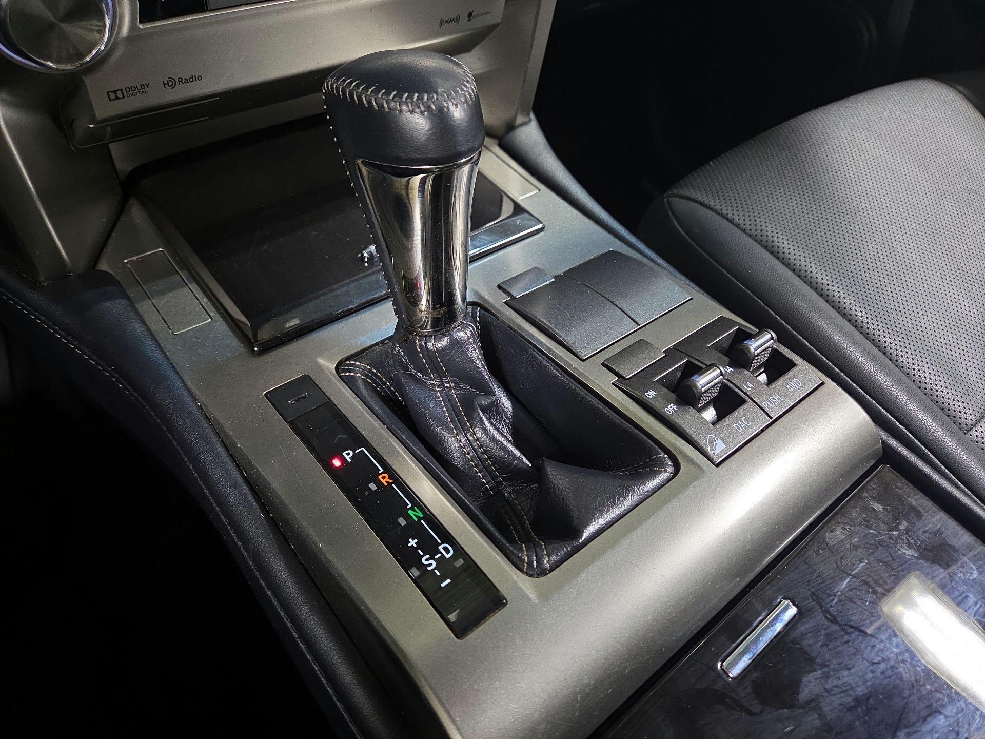 Thumbnail: 2016 Lexus GX - 18
