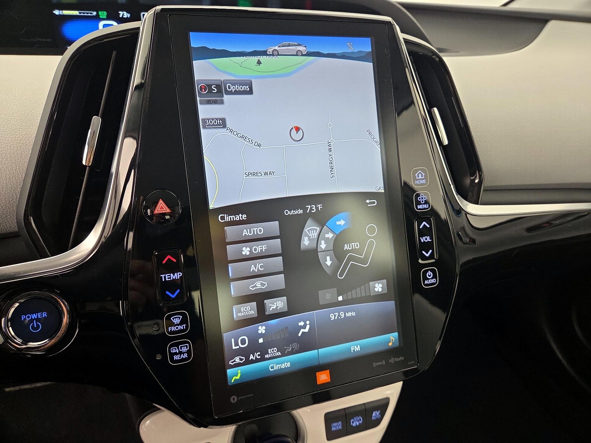 Thumbnail: 2018 Toyota Prius Prime - 17