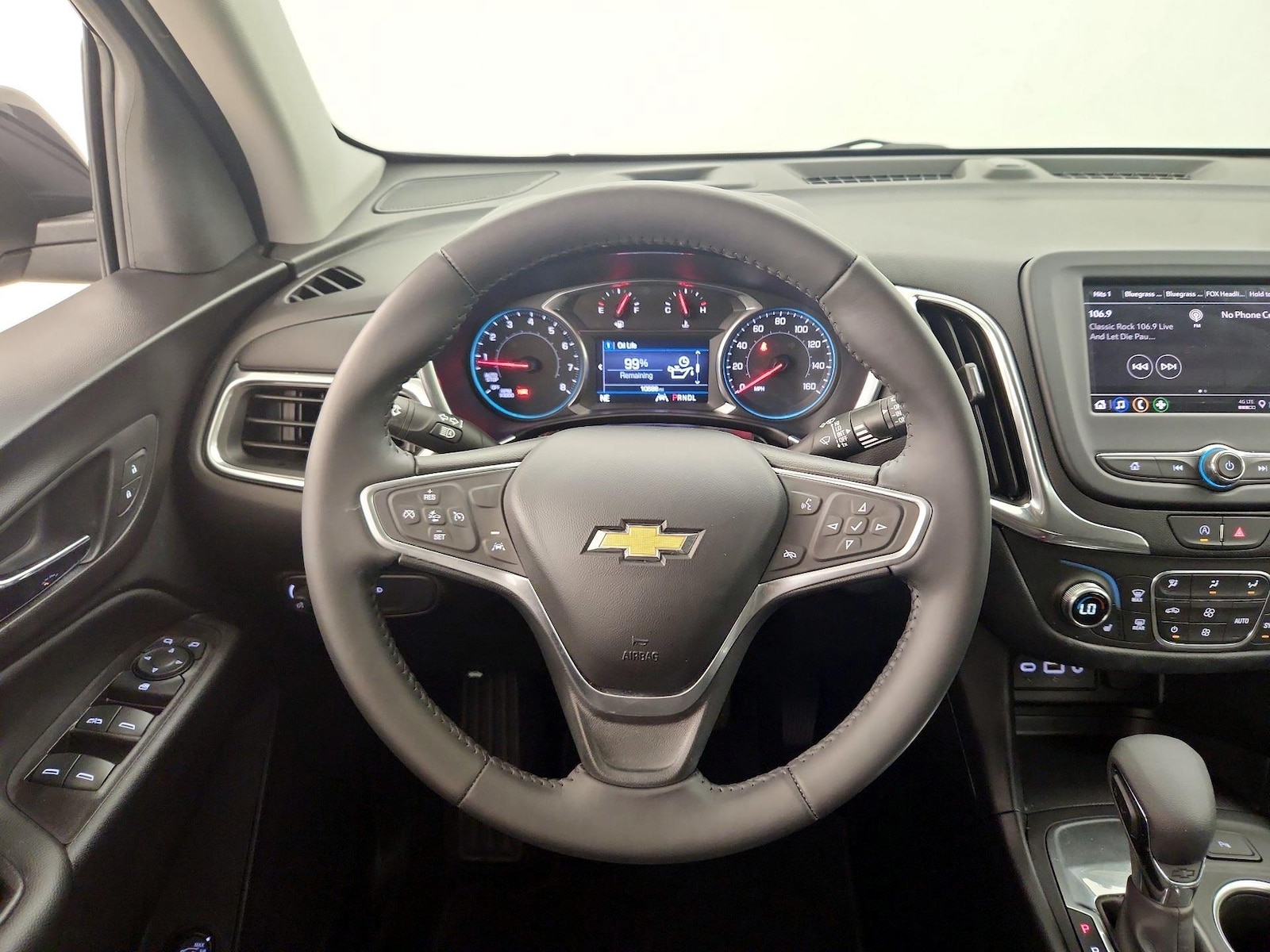 2022 Chevrolet Equinox LT - Photo 11