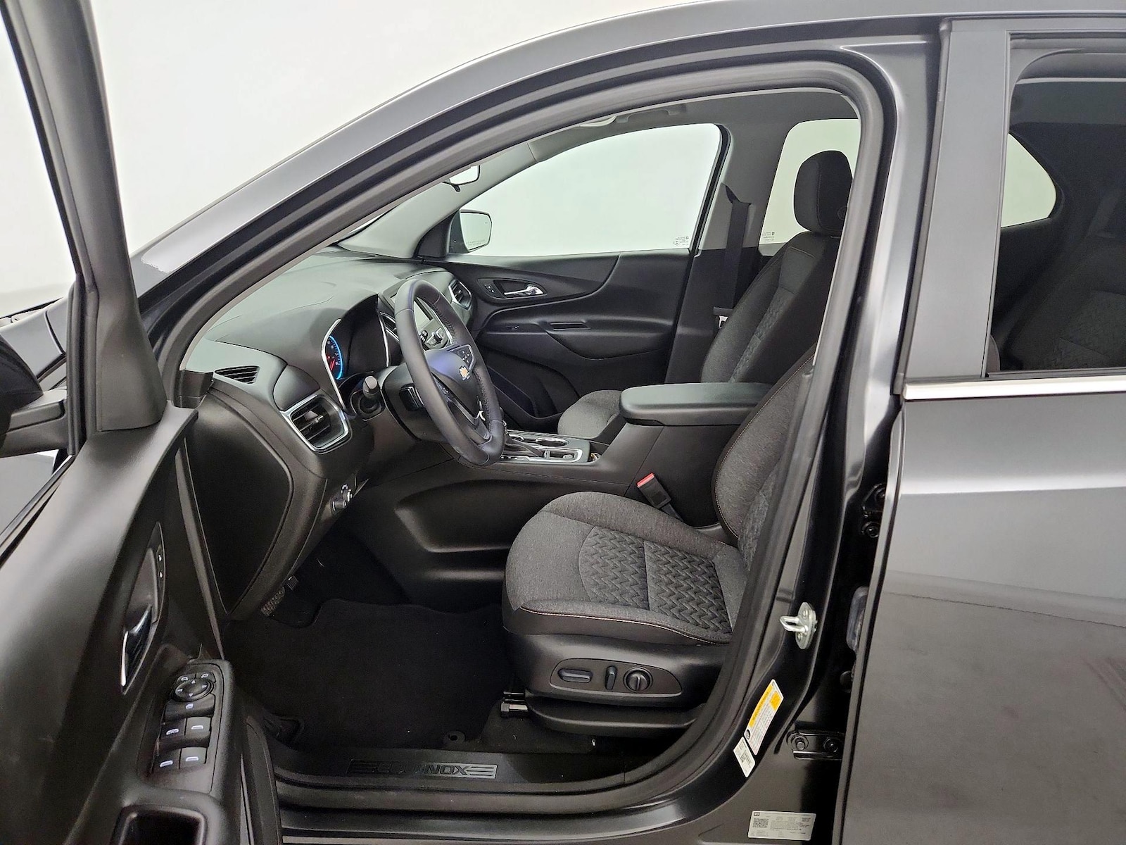 2022 Chevrolet Equinox LT - Photo 12