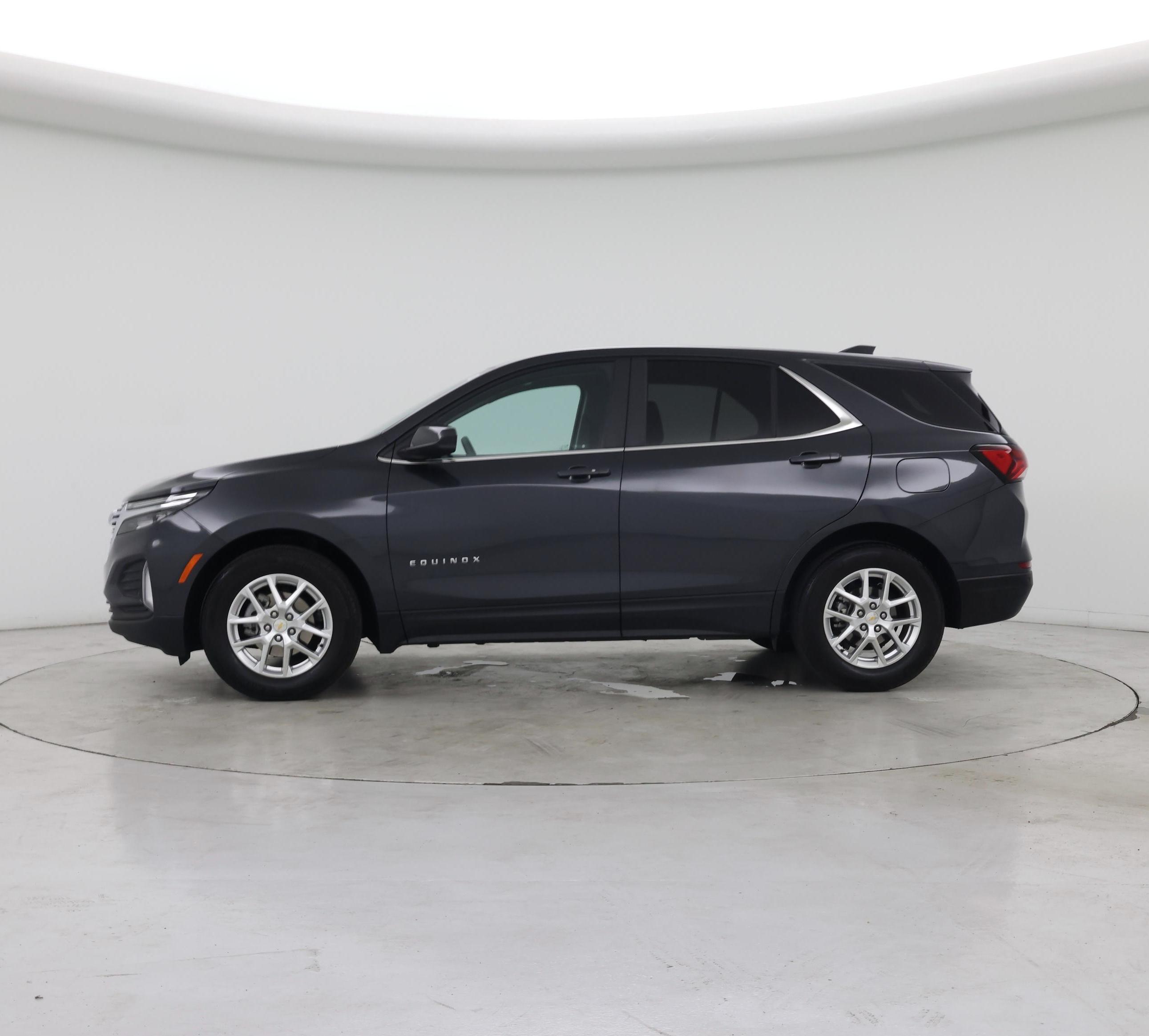 Thumbnail: 2022 Chevrolet Equinox - 3