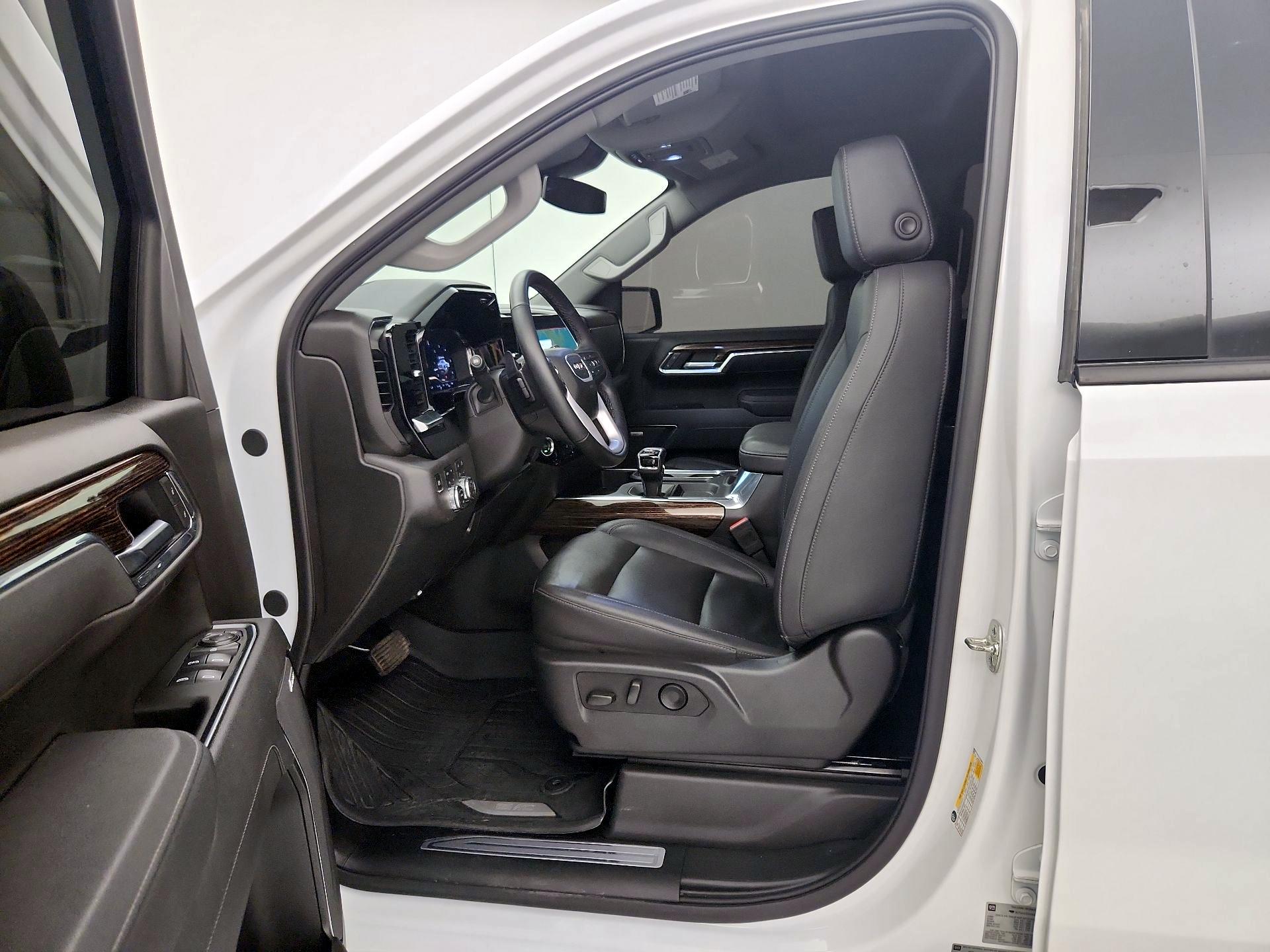 Thumbnail: 2025 GMC Sierra 1500 - 11