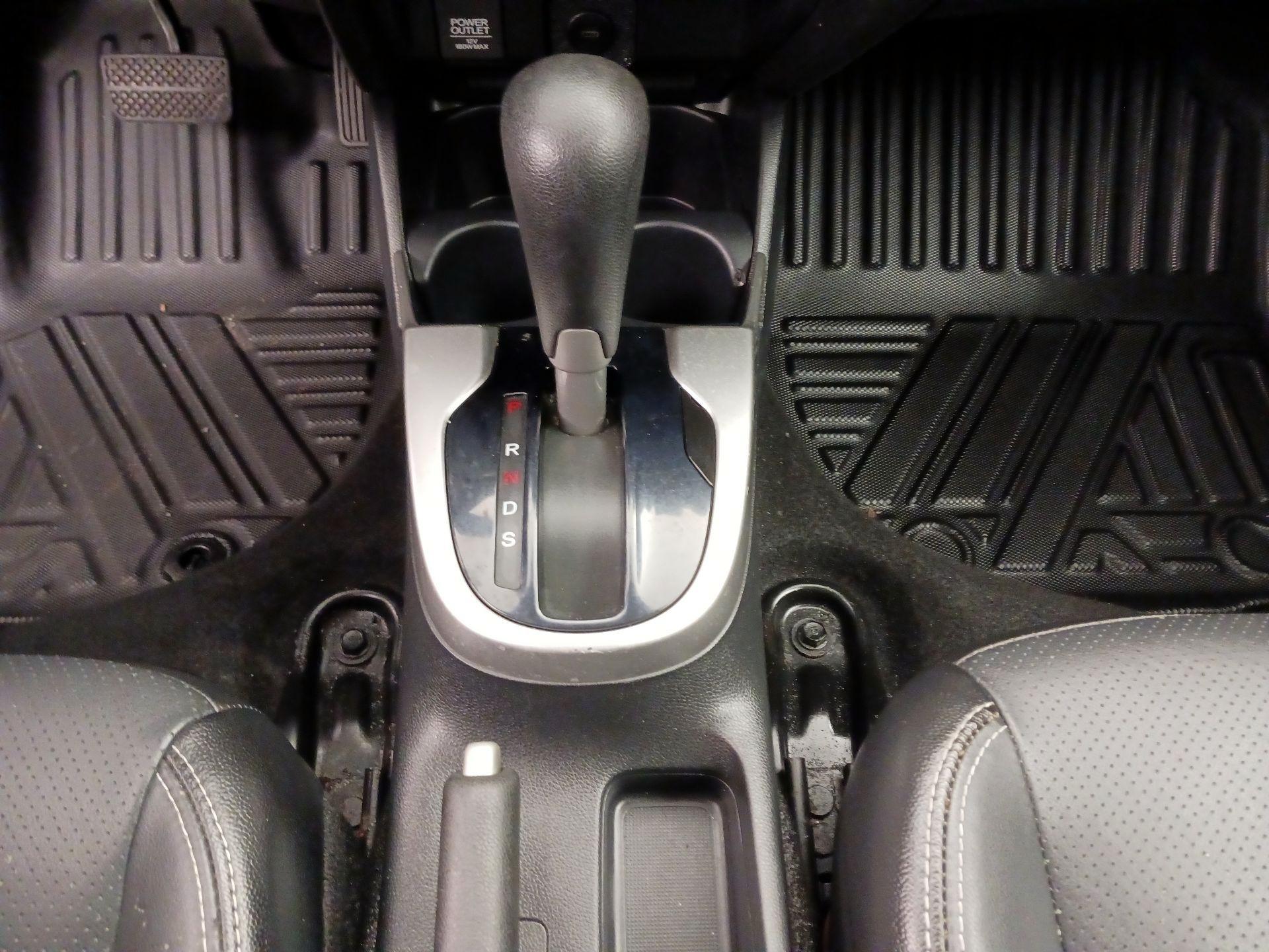 Thumbnail: 2015 Honda Fit - 17